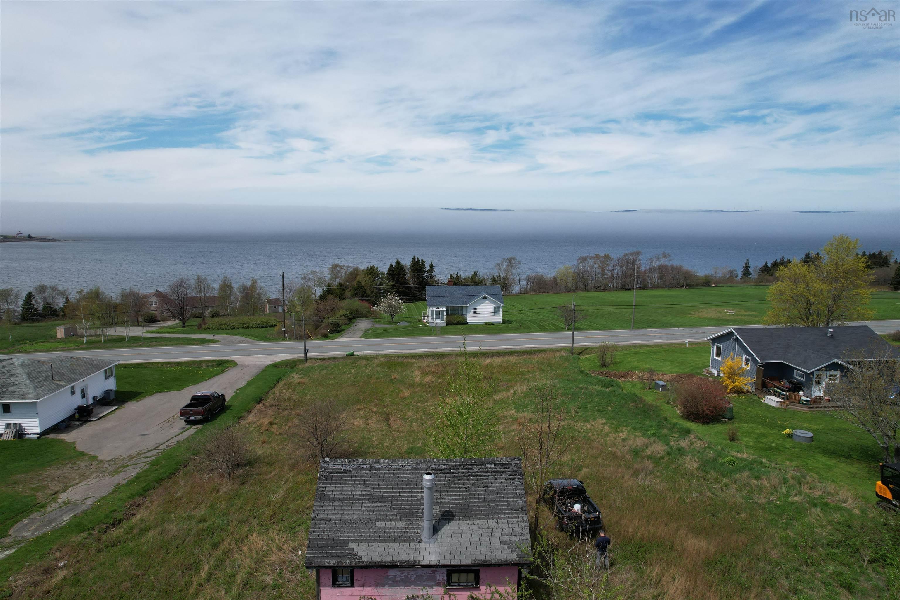 $39,900.00: 6744 Highway 101, Gilberts Cove