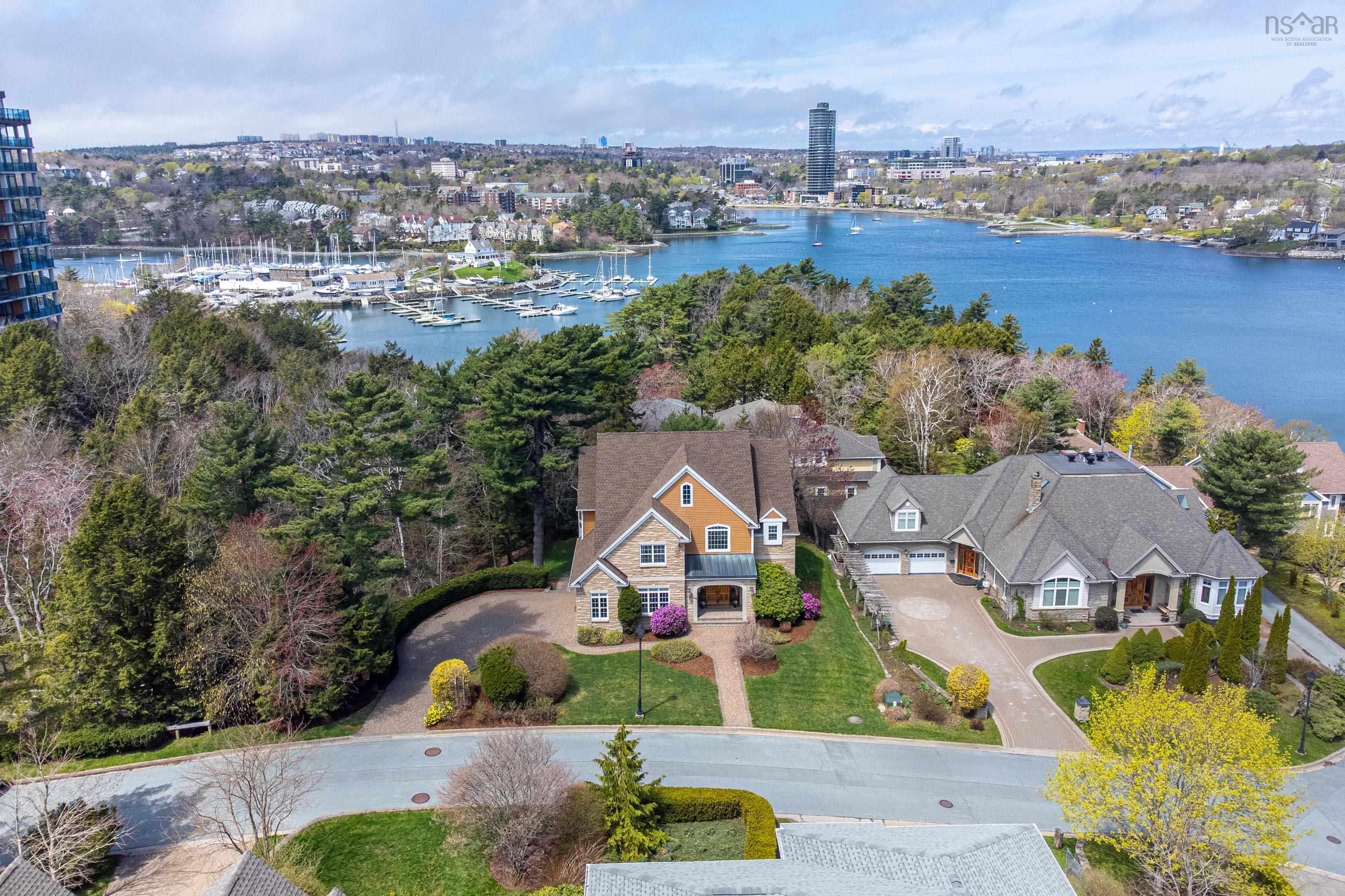 $1,950,000.00: 48 Pinehaven Drive, Halifax
