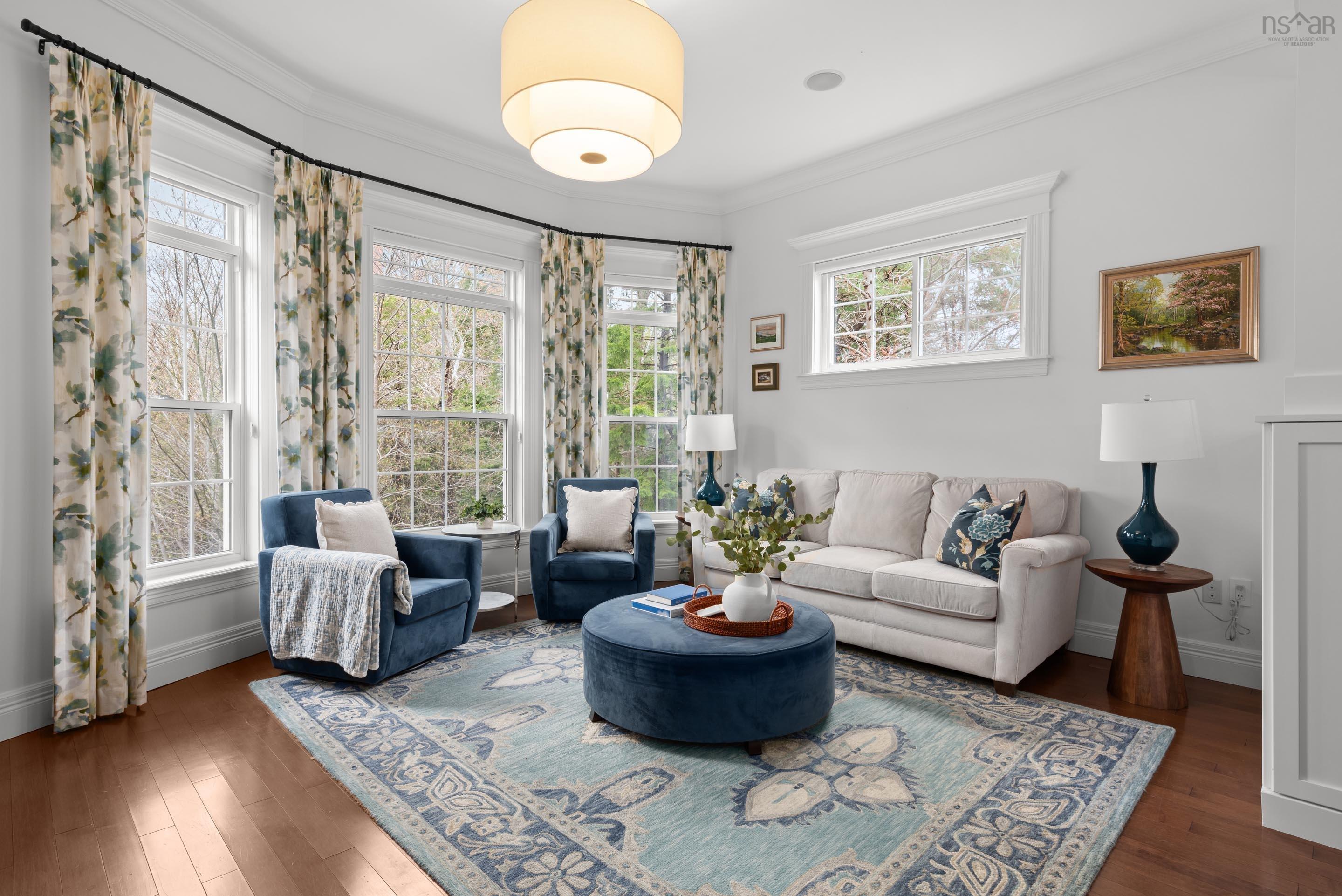 $1,950,000.00: 48 Pinehaven Drive, Halifax