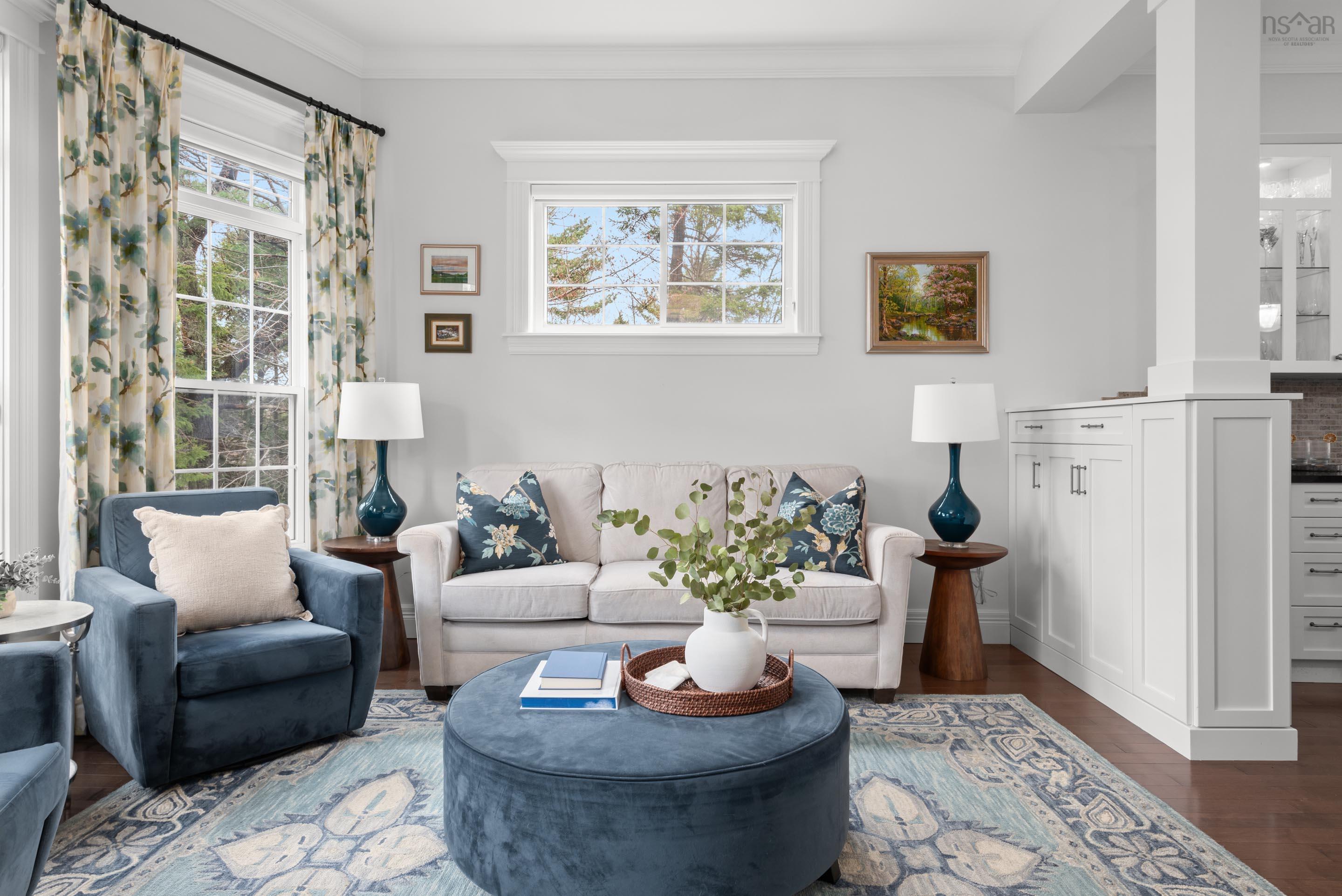 $1,950,000.00: 48 Pinehaven Drive, Halifax
