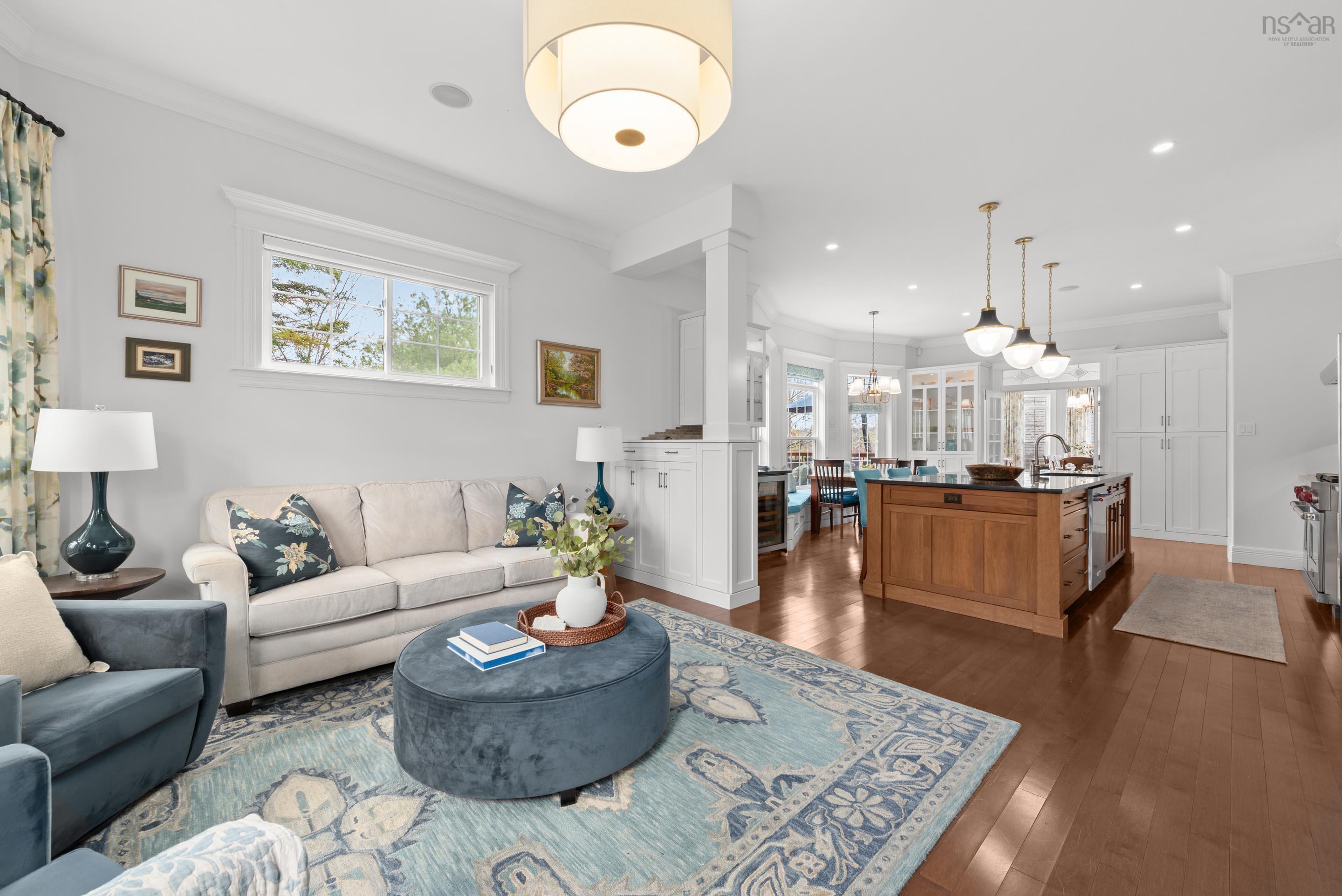 $1,950,000.00: 48 Pinehaven Drive, Halifax