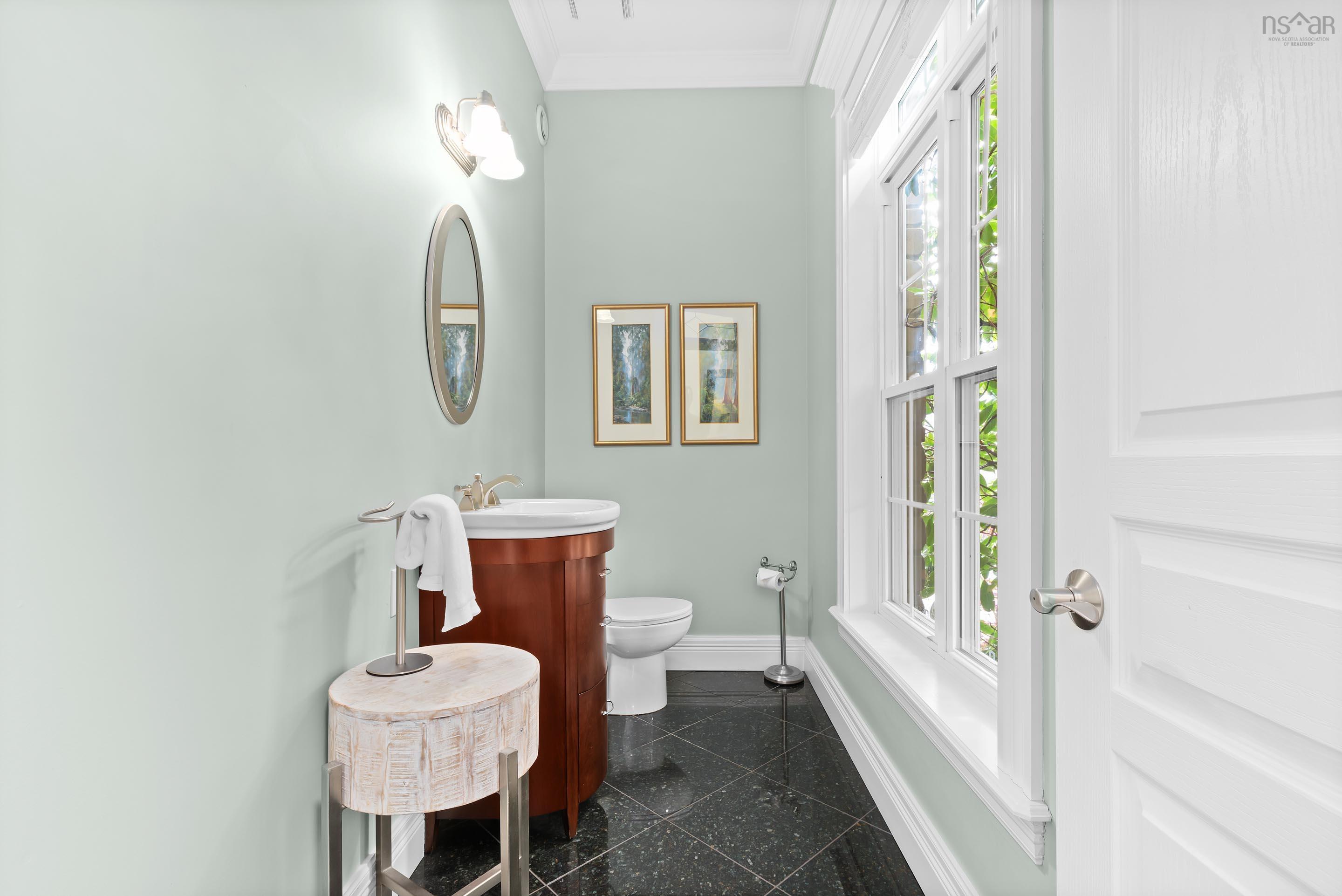 $1,950,000.00: 48 Pinehaven Drive, Halifax