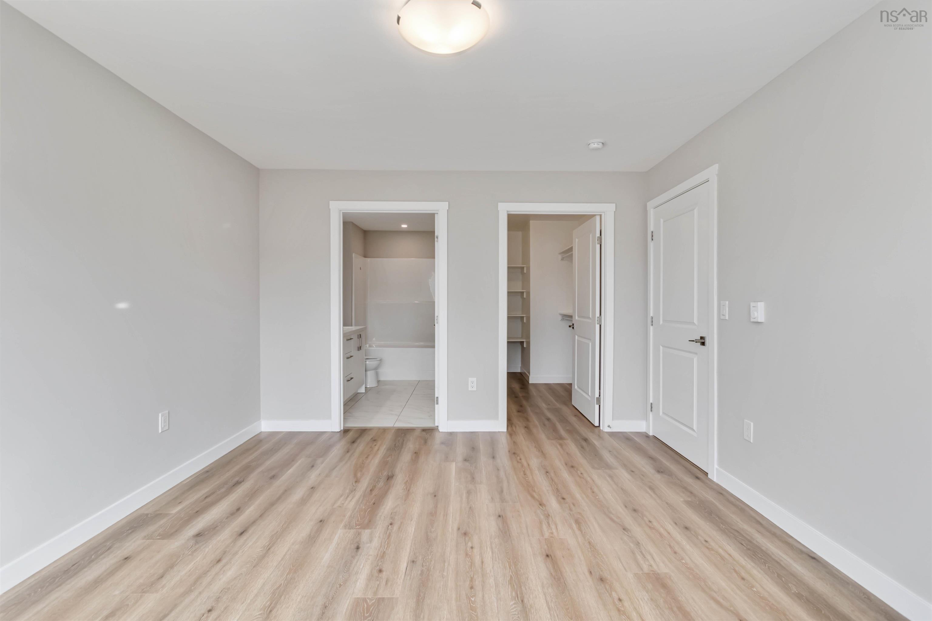 $559,900.00: 83 Golden Way, Halifax