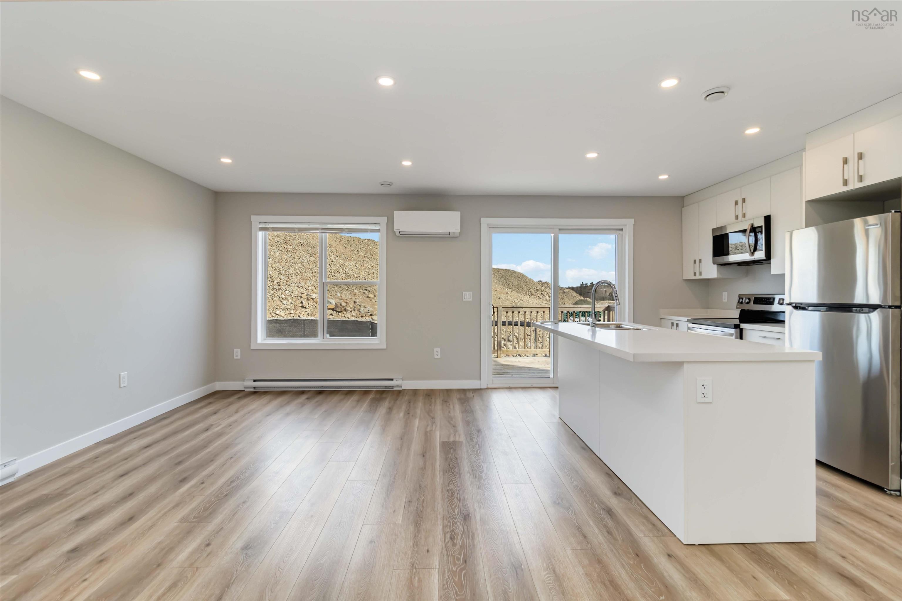 $559,900.00: 83 Golden Way, Halifax