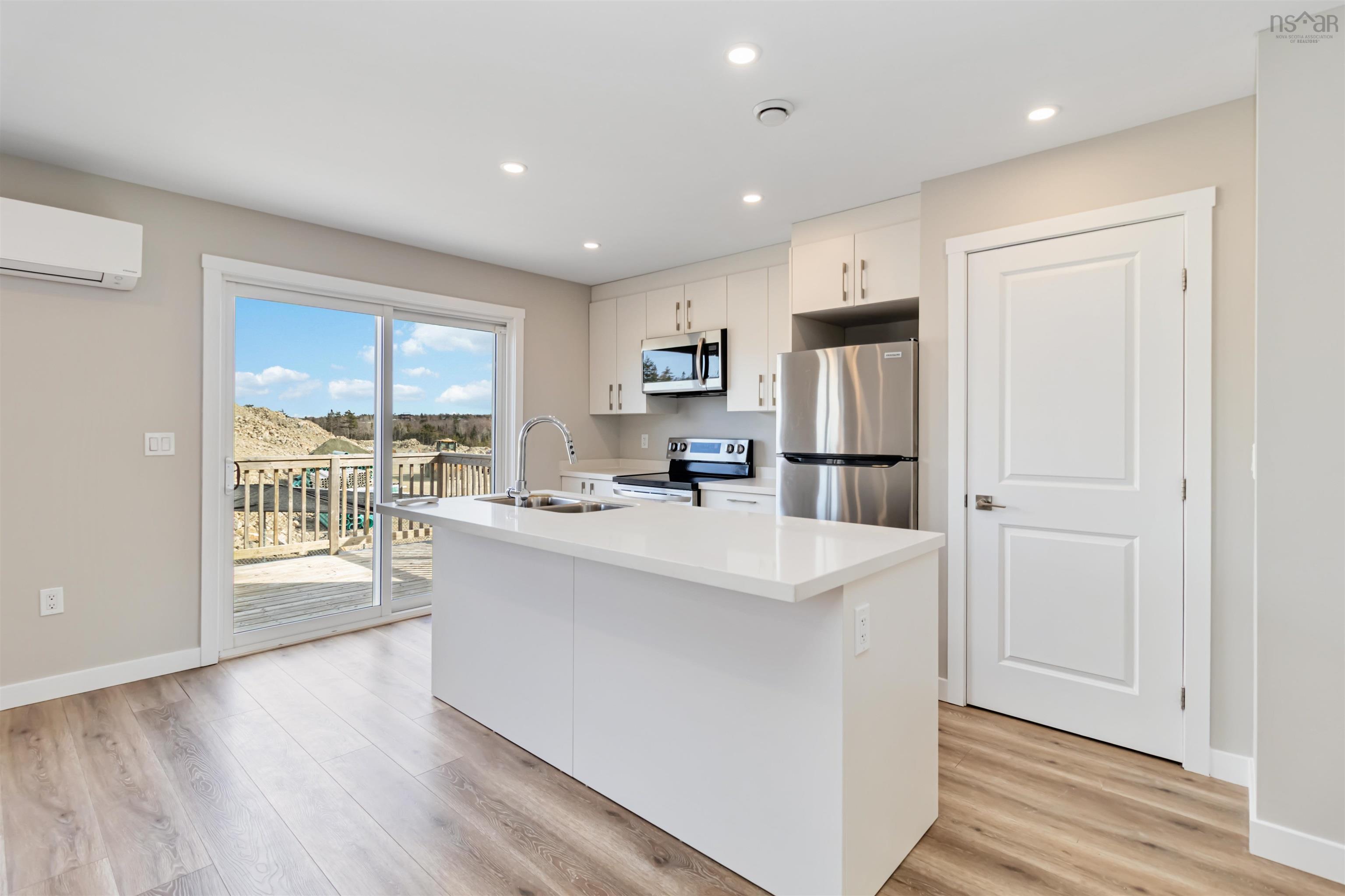 $559,900.00: 83 Golden Way, Halifax