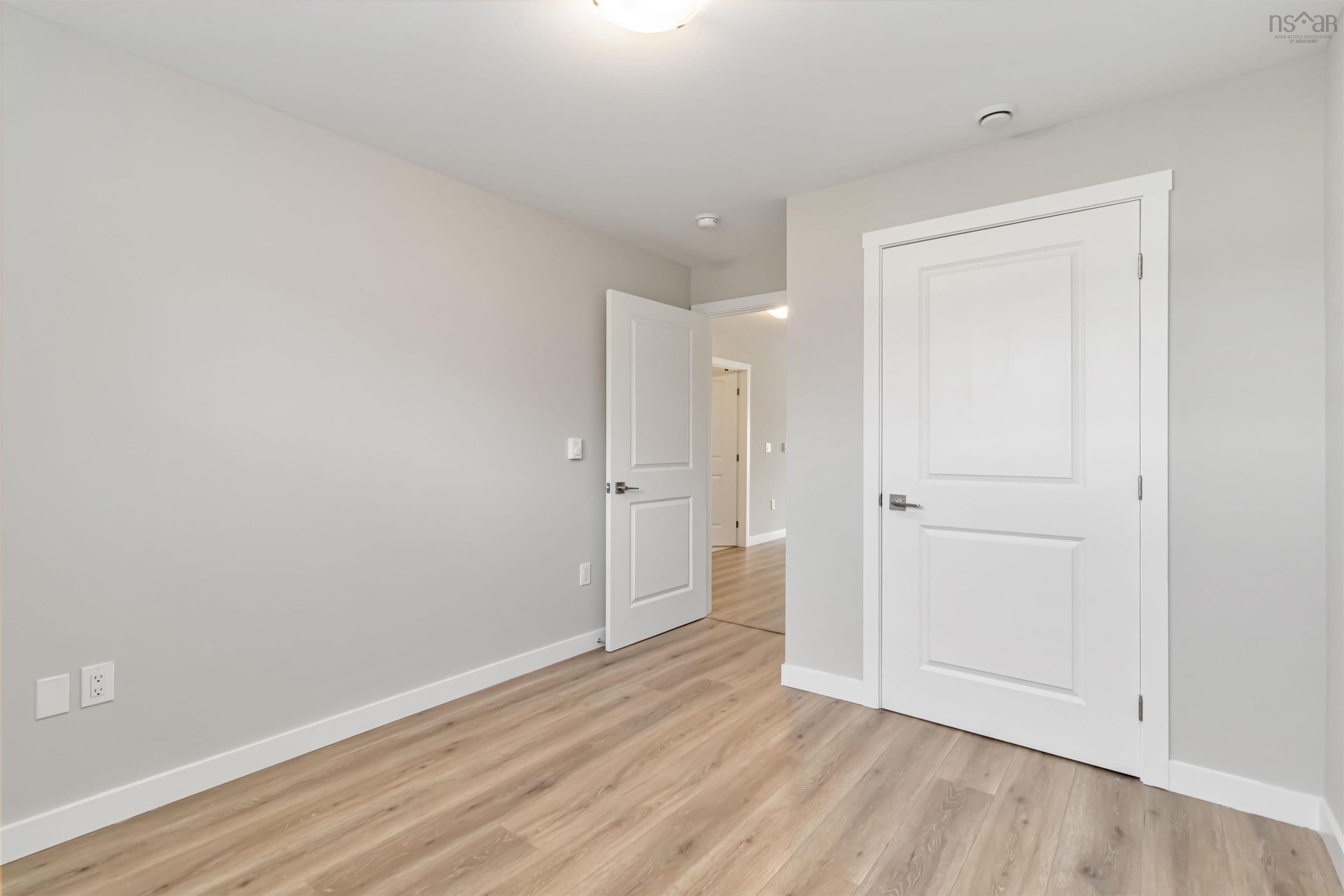$559,900.00: 83 Golden Way, Halifax