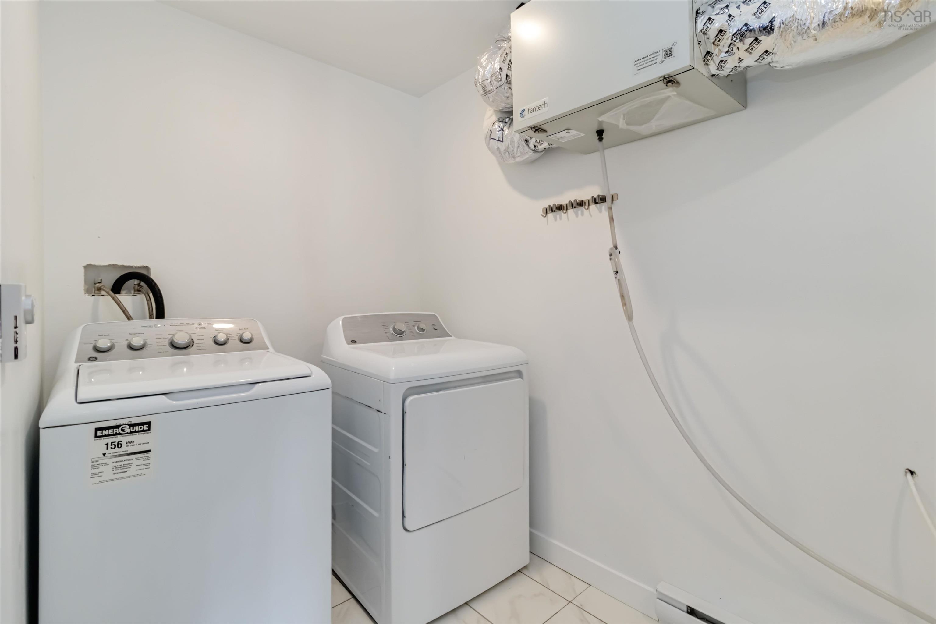 $559,900.00: 83 Golden Way, Halifax