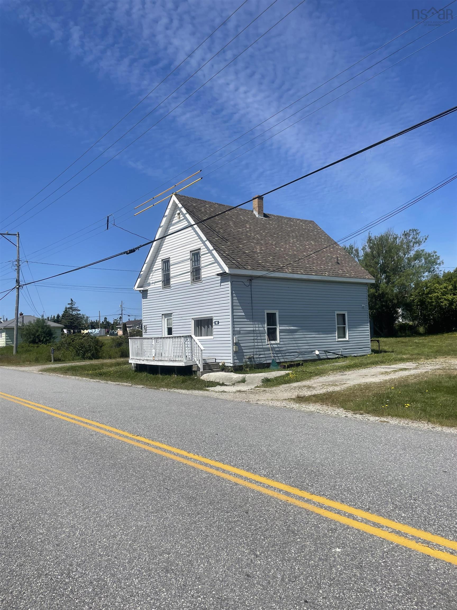 $154,999.00: 702 Centreville, South Side Road, South Side