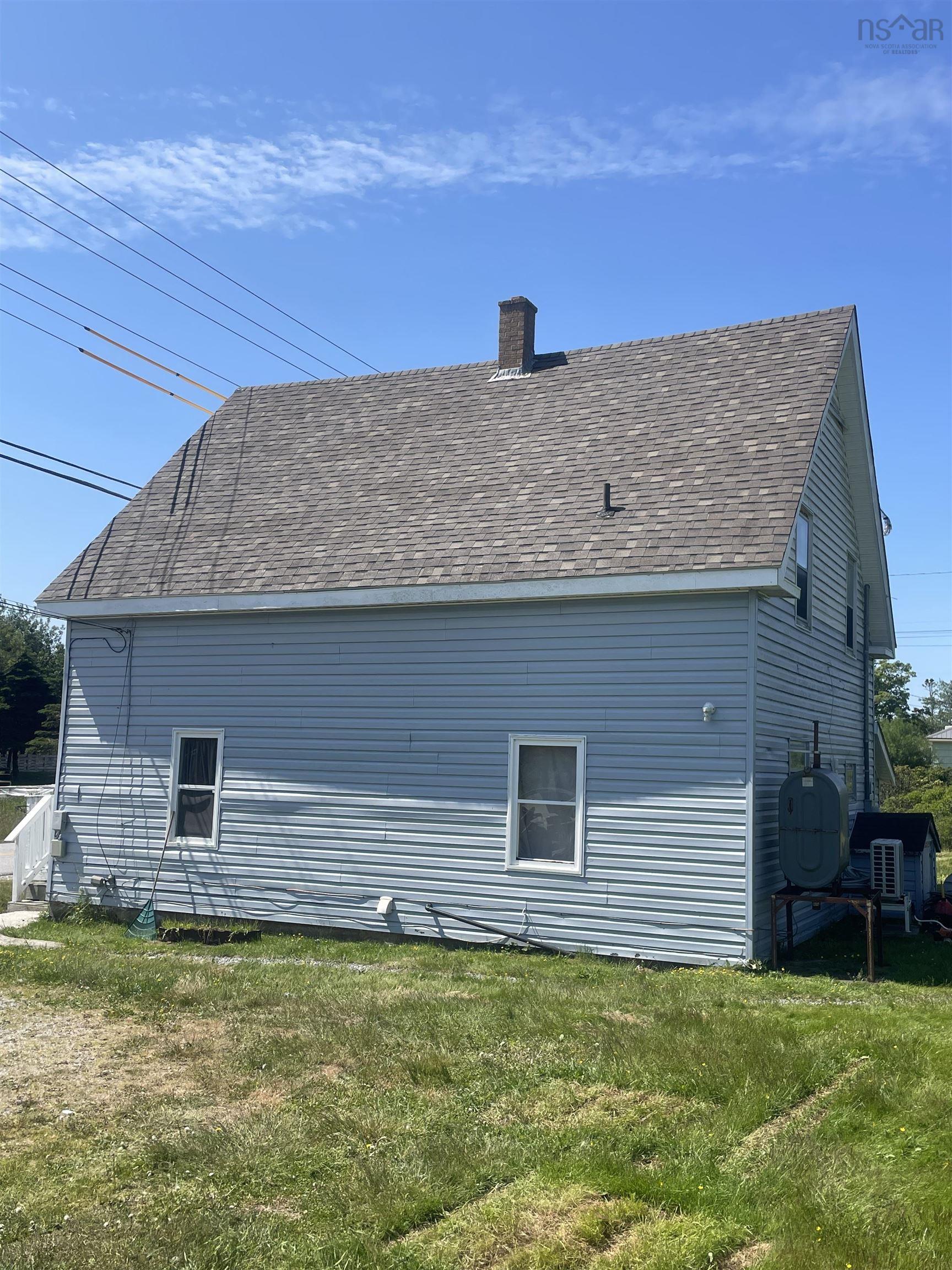 $154,999.00: 702 Centreville, South Side Road, South Side