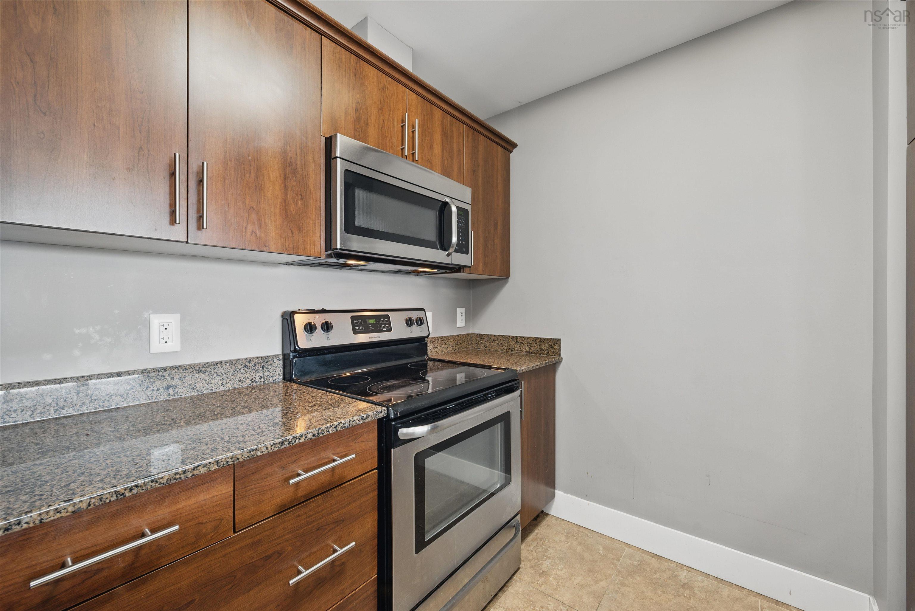 $499,000.00: 605 3471 Dutch Village Road, Halifax