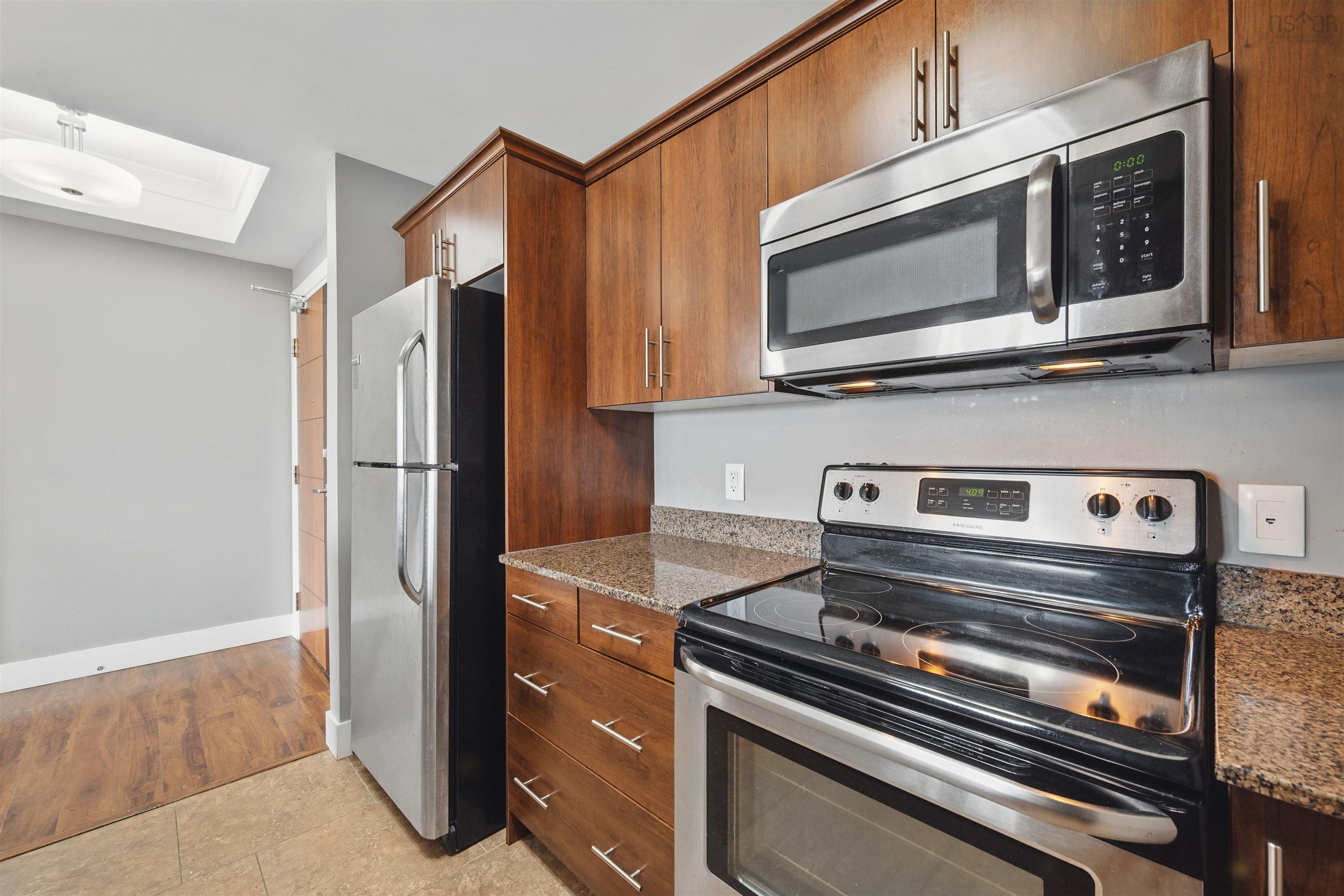 $499,000.00: 605 3471 Dutch Village Road, Halifax