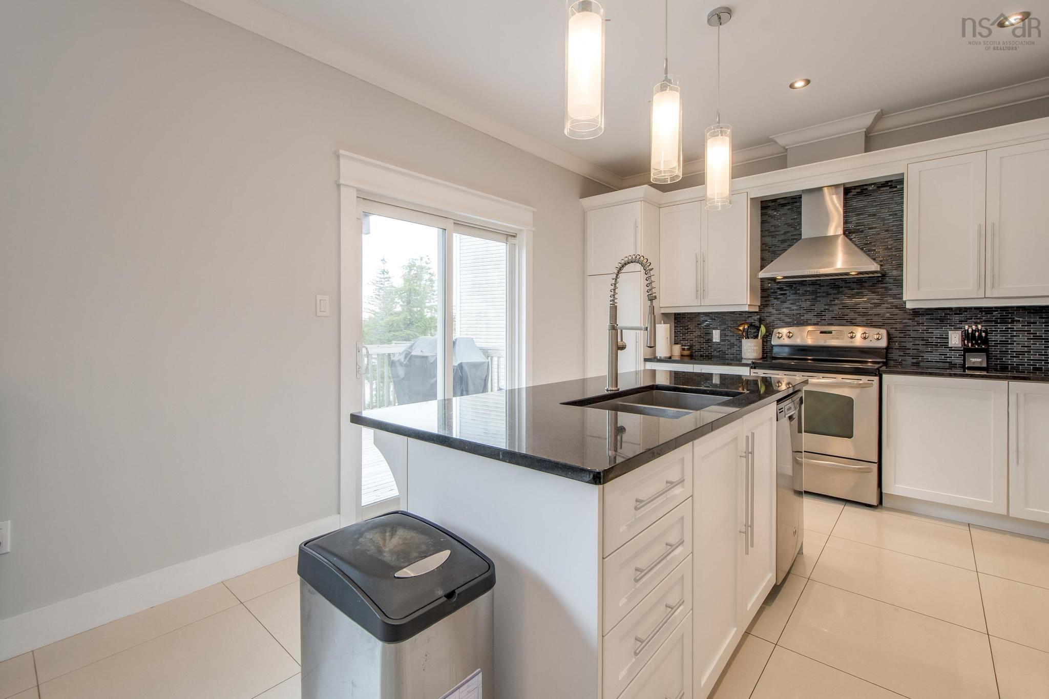 $949,900.00: 214 Voyageur Way, Hammonds Plains