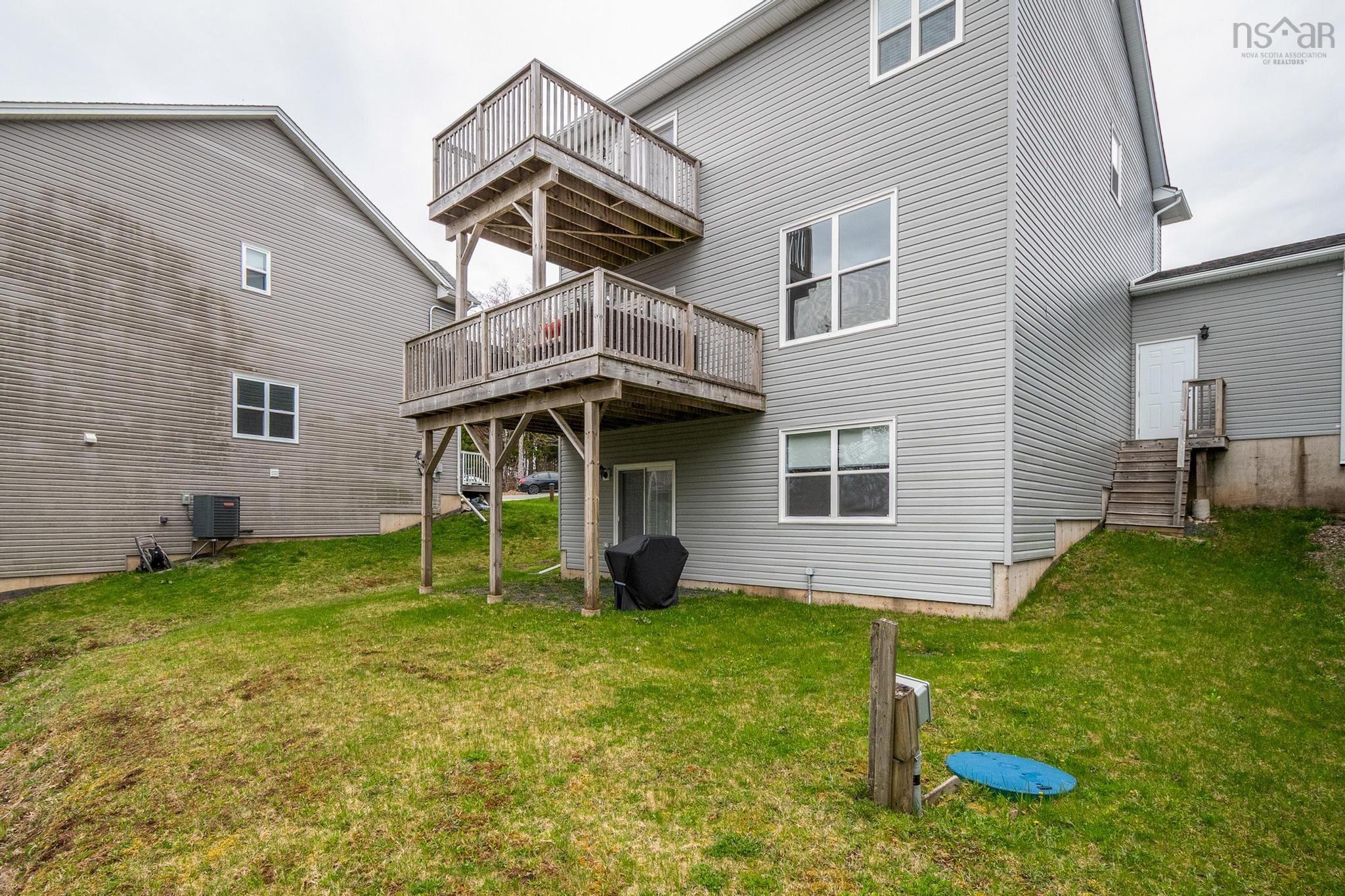 $949,900.00: 214 Voyageur Way, Hammonds Plains