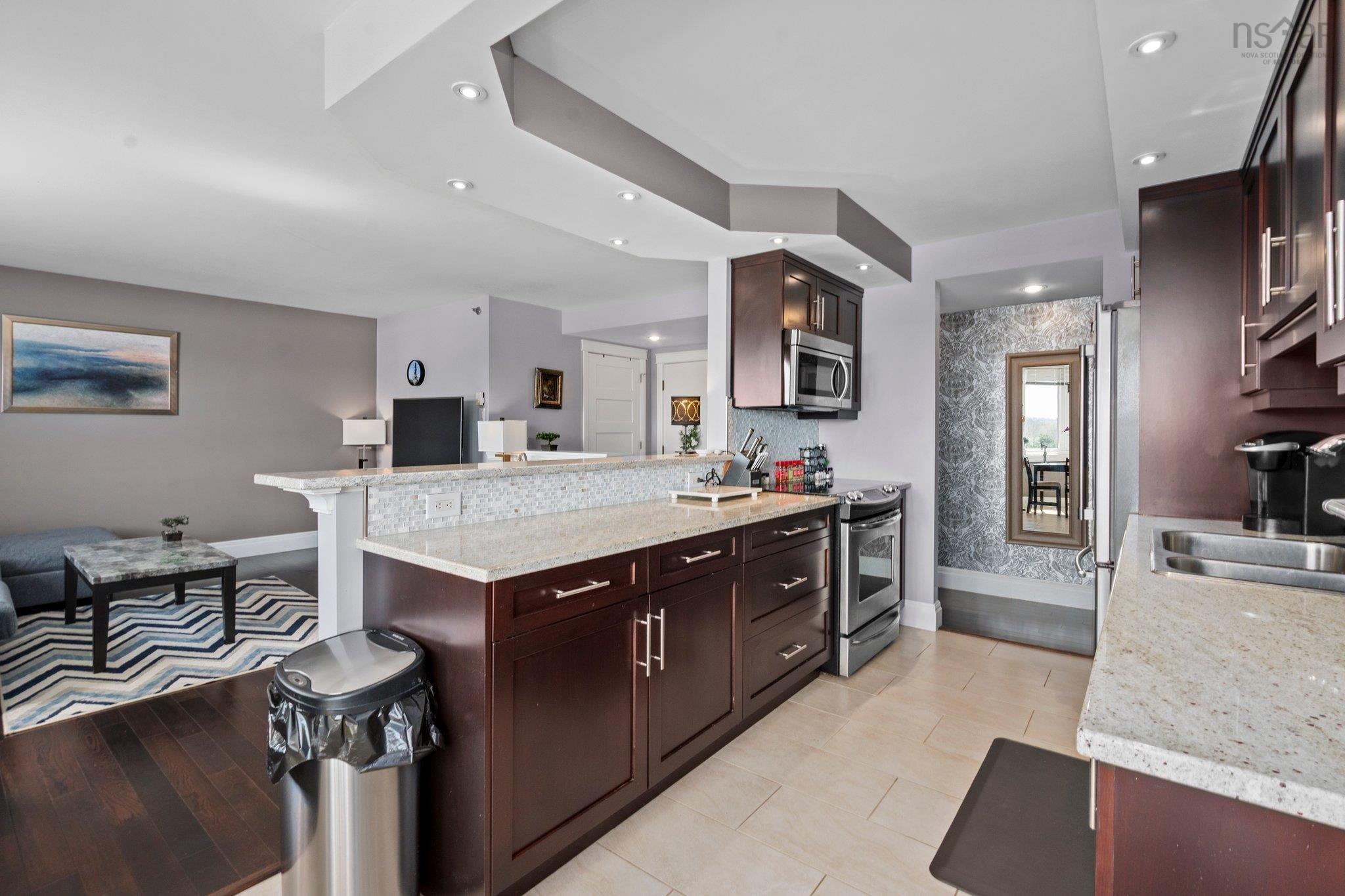 $389,900.00: 822 45 Vimy, Halifax