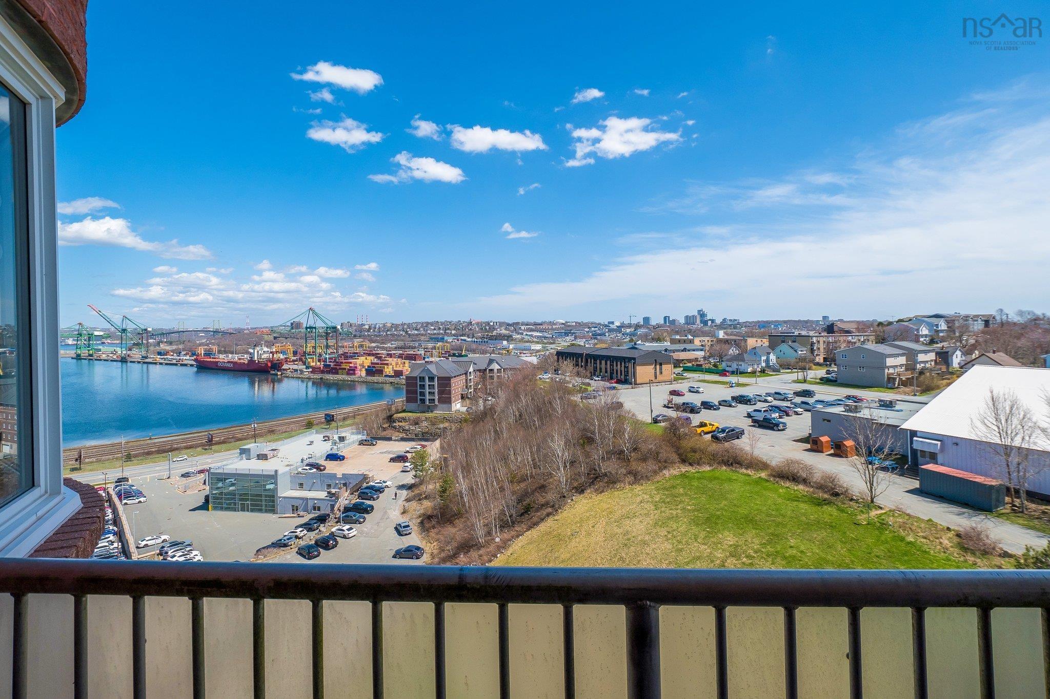 $389,900.00: 822 45 Vimy, Halifax