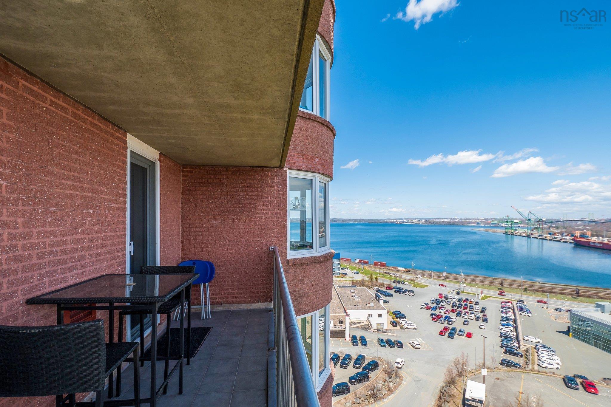 $389,900.00: 822 45 Vimy, Halifax
