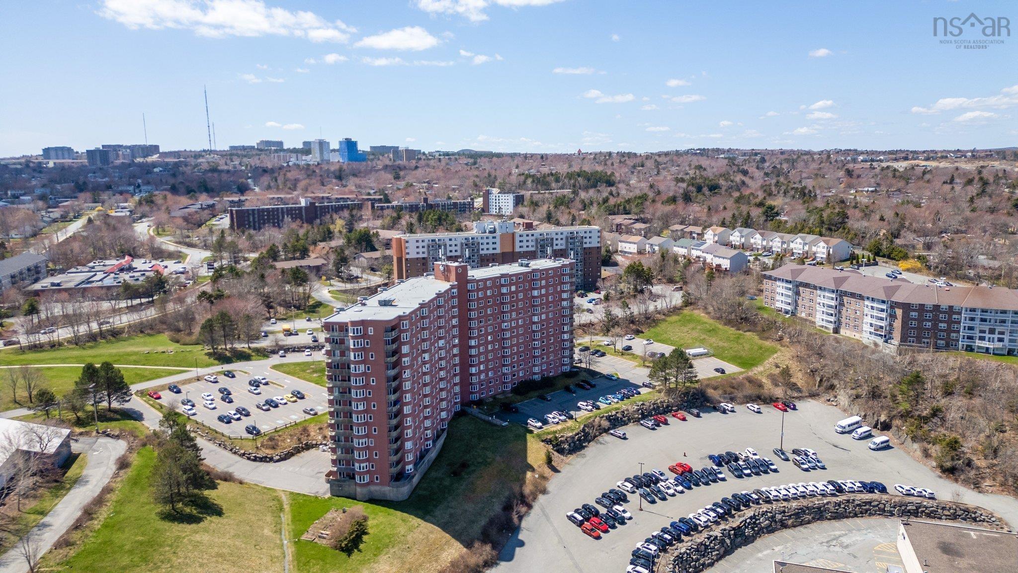 $389,900.00: 822 45 Vimy, Halifax