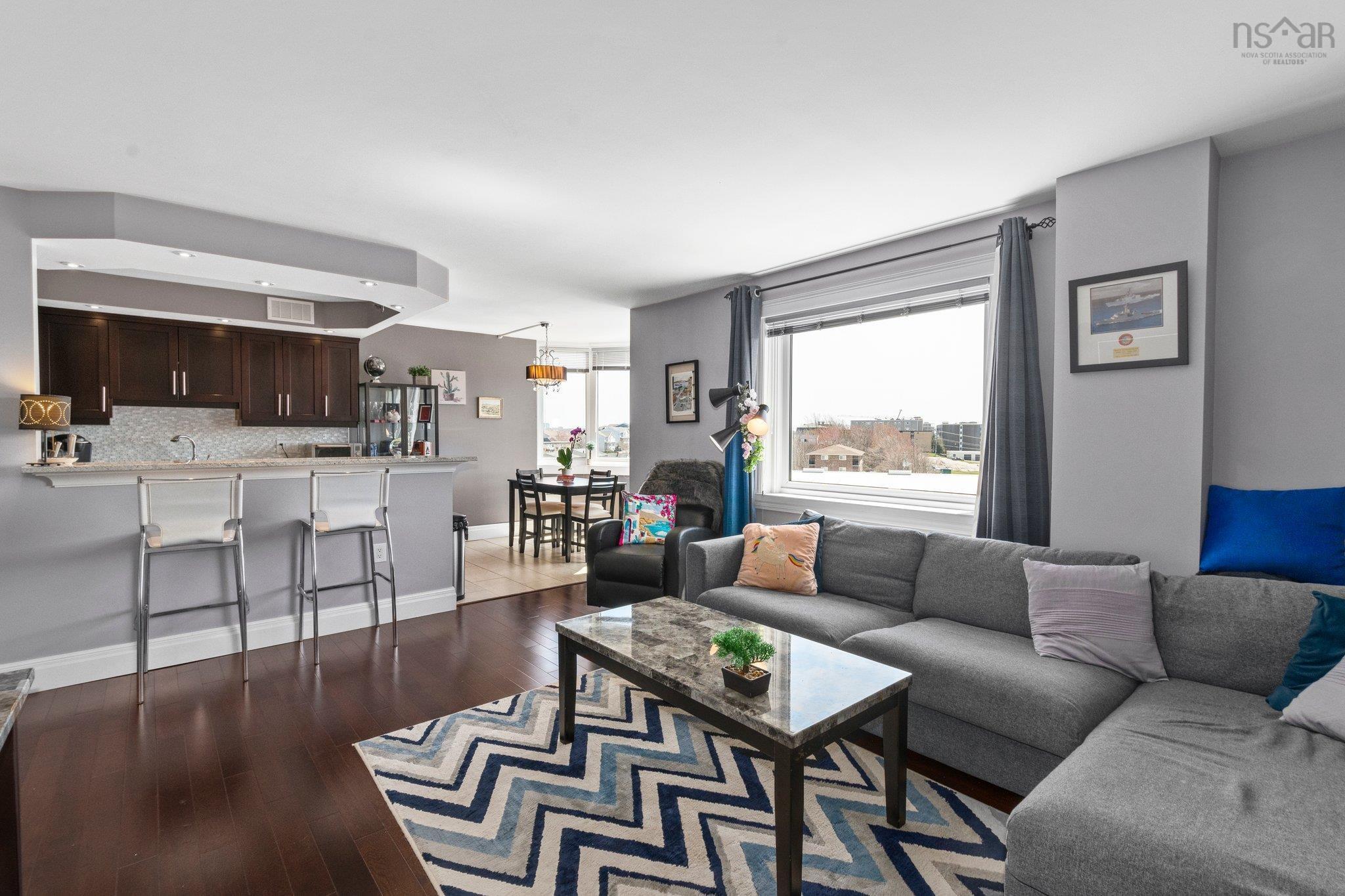 $389,900.00: 822 45 Vimy, Halifax