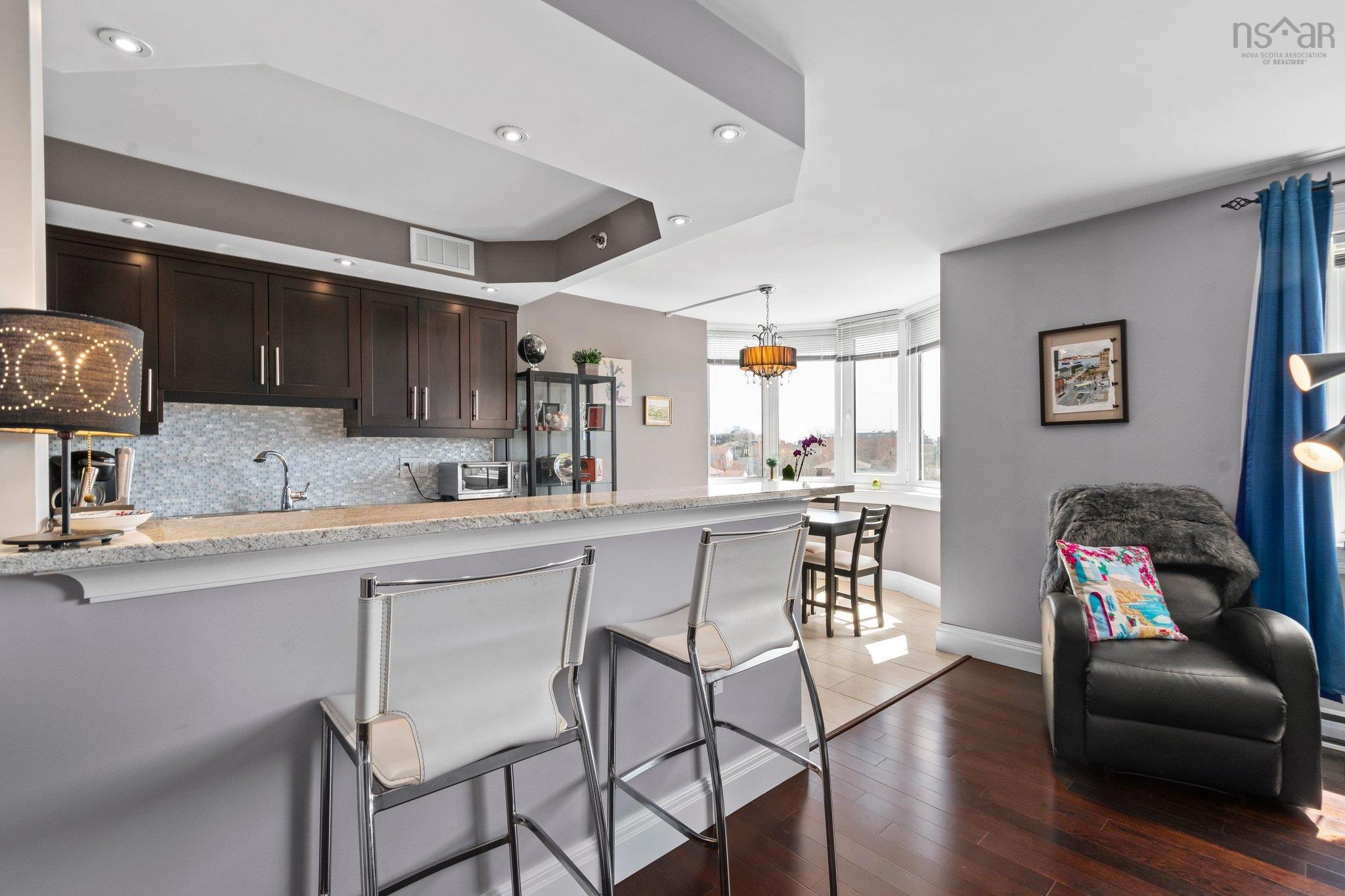 $389,900.00: 822 45 Vimy, Halifax