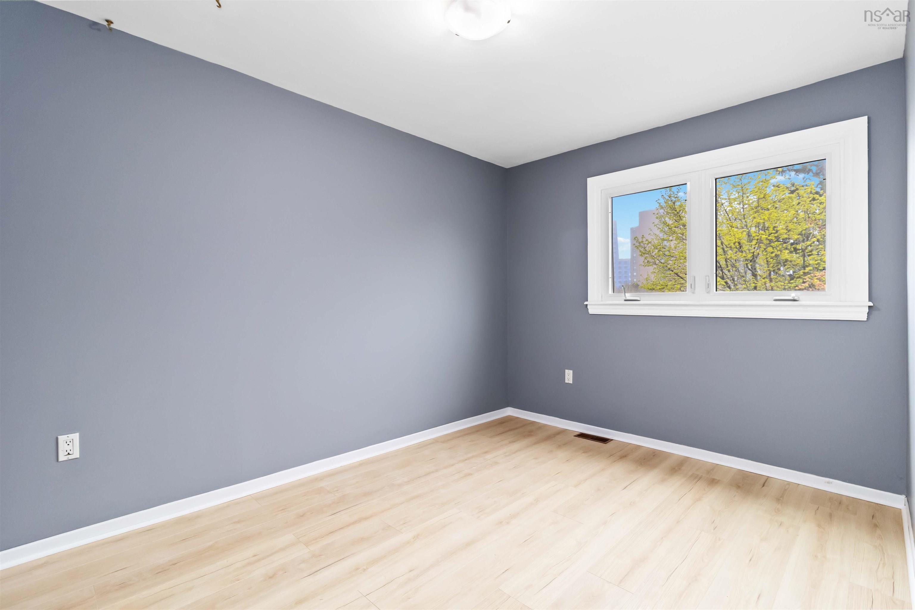$429,900.00: 4 Forestside Crescent, Halifax