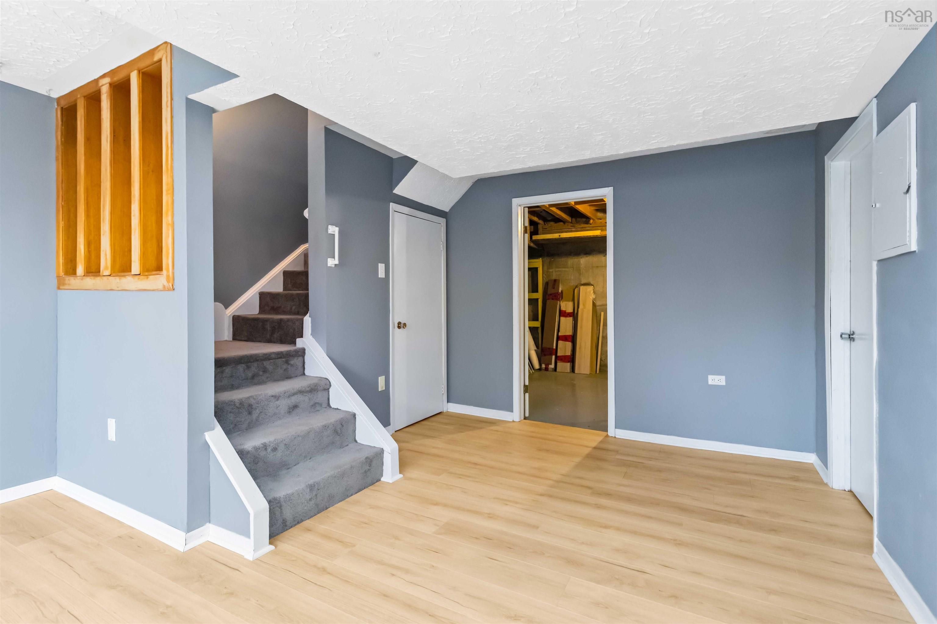 $429,900.00: 4 Forestside Crescent, Halifax