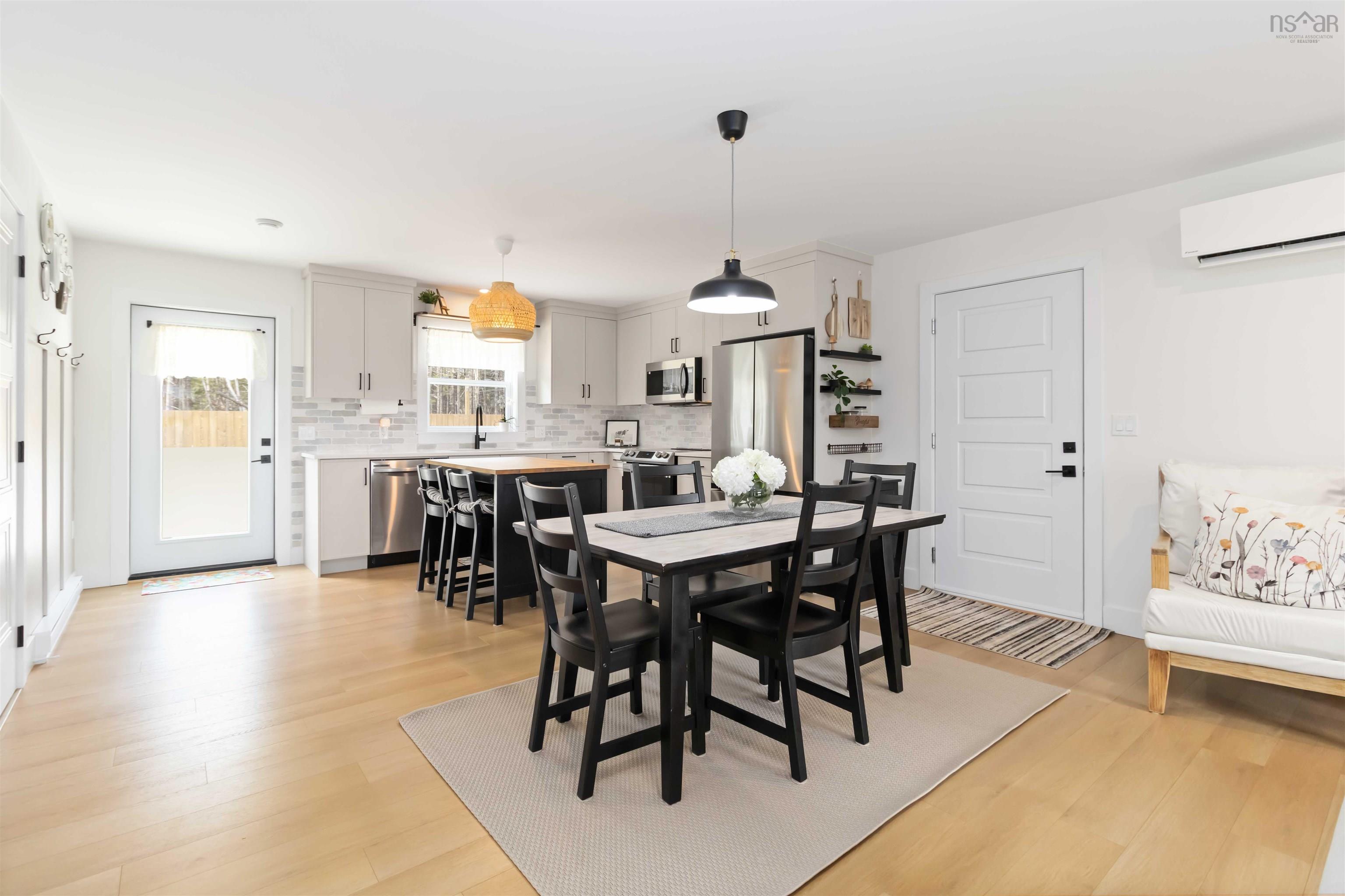$599,900.00: 356 East Uniacke Road, East Uniacke