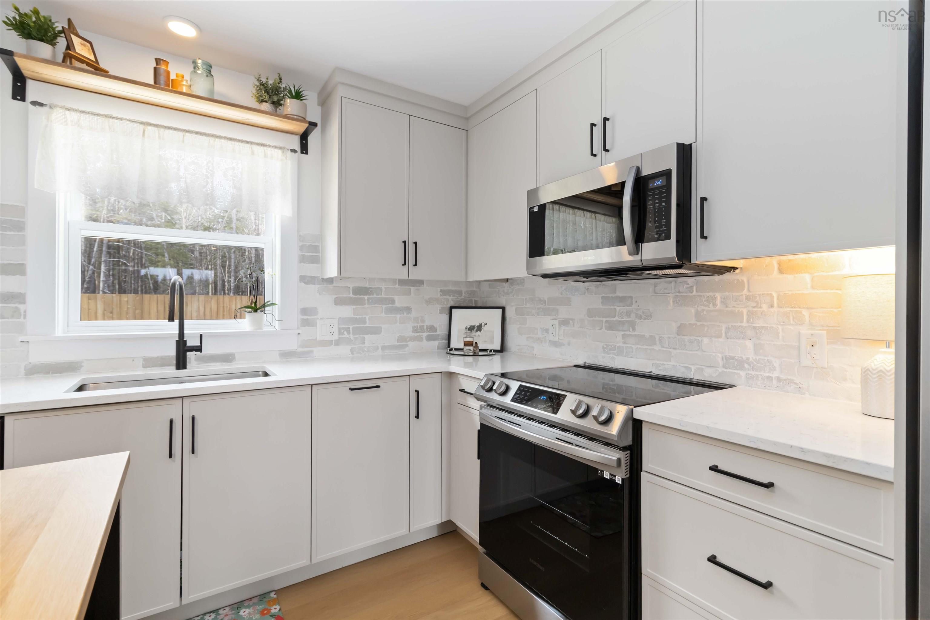 $599,900.00: 356 East Uniacke Road, East Uniacke