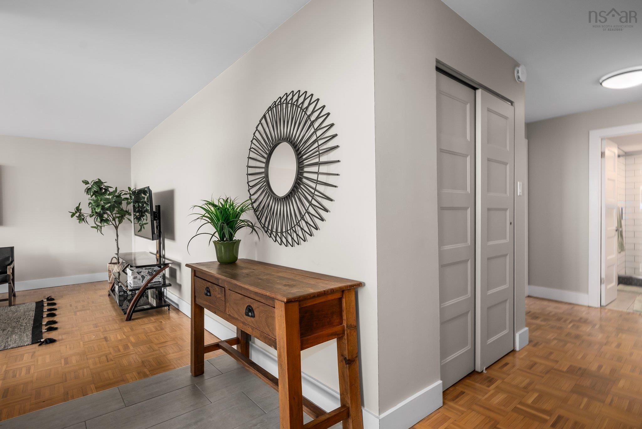 $449,900.00: 1403 5959 Spring Garden Road, Halifax