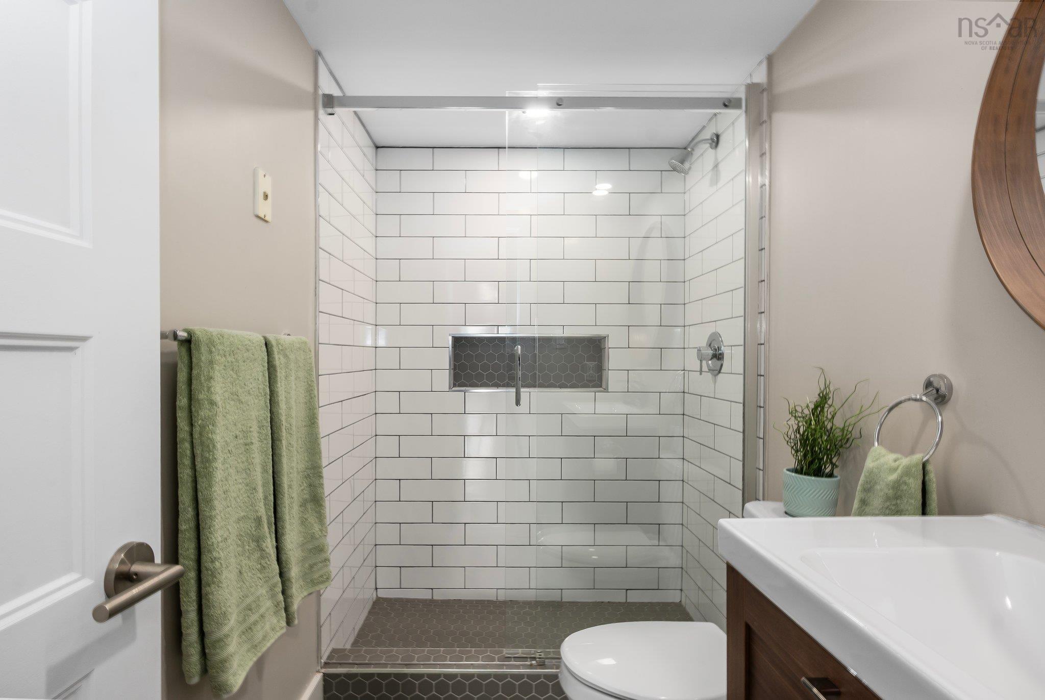 $449,900.00: 1403 5959 Spring Garden Road, Halifax