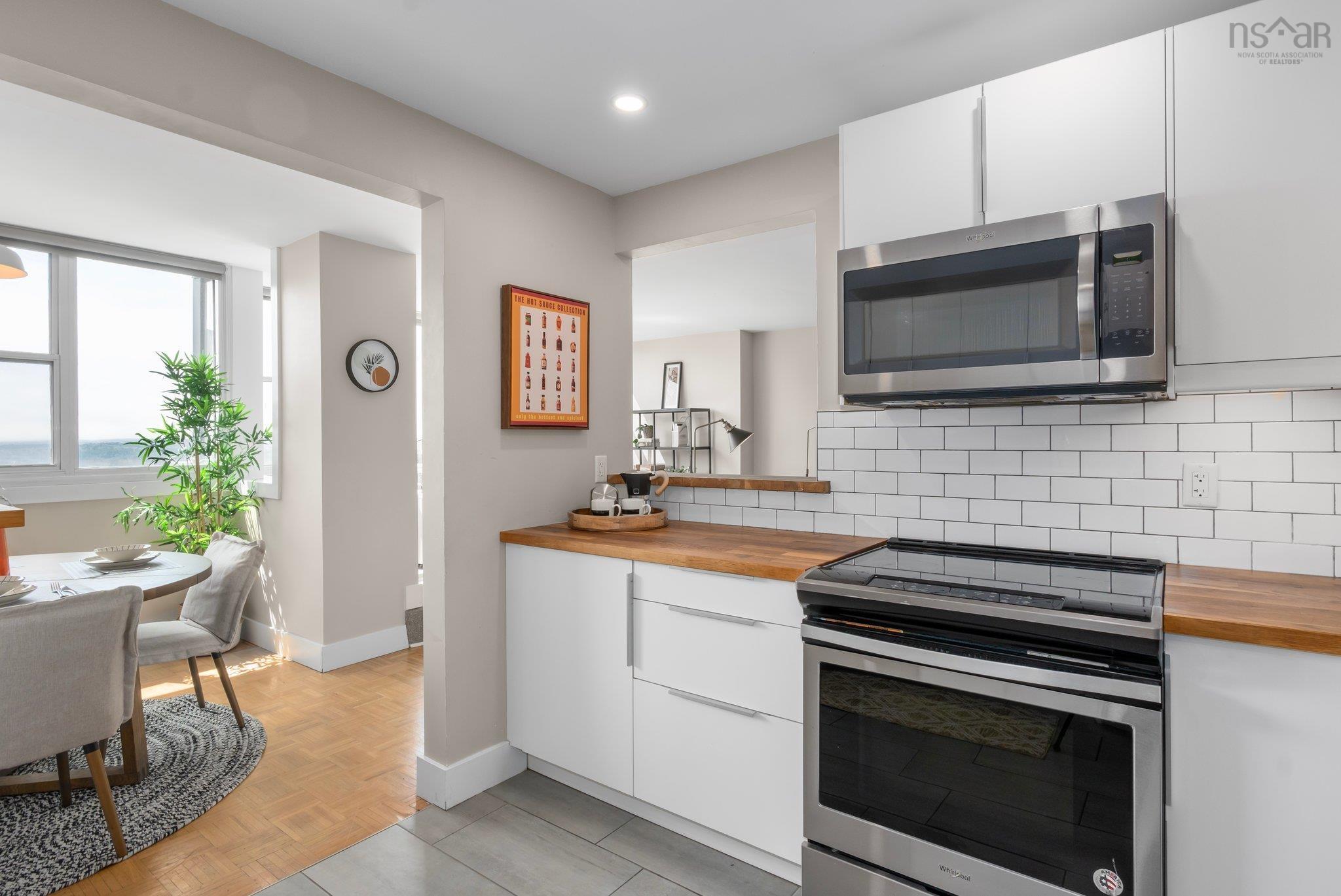 $449,900.00: 1403 5959 Spring Garden Road, Halifax