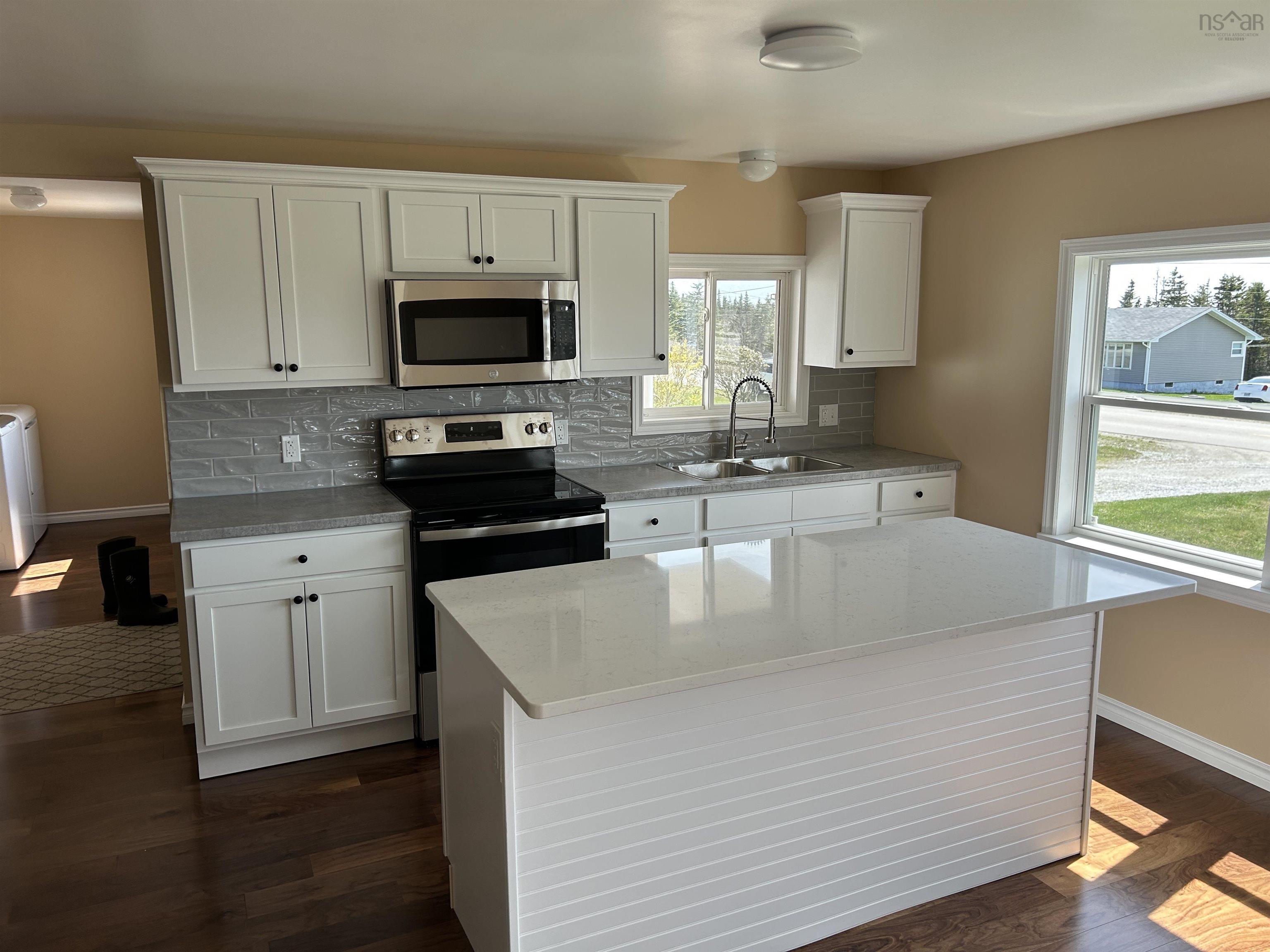 $299,000.00: 656 Bear Point Road, Bear Point