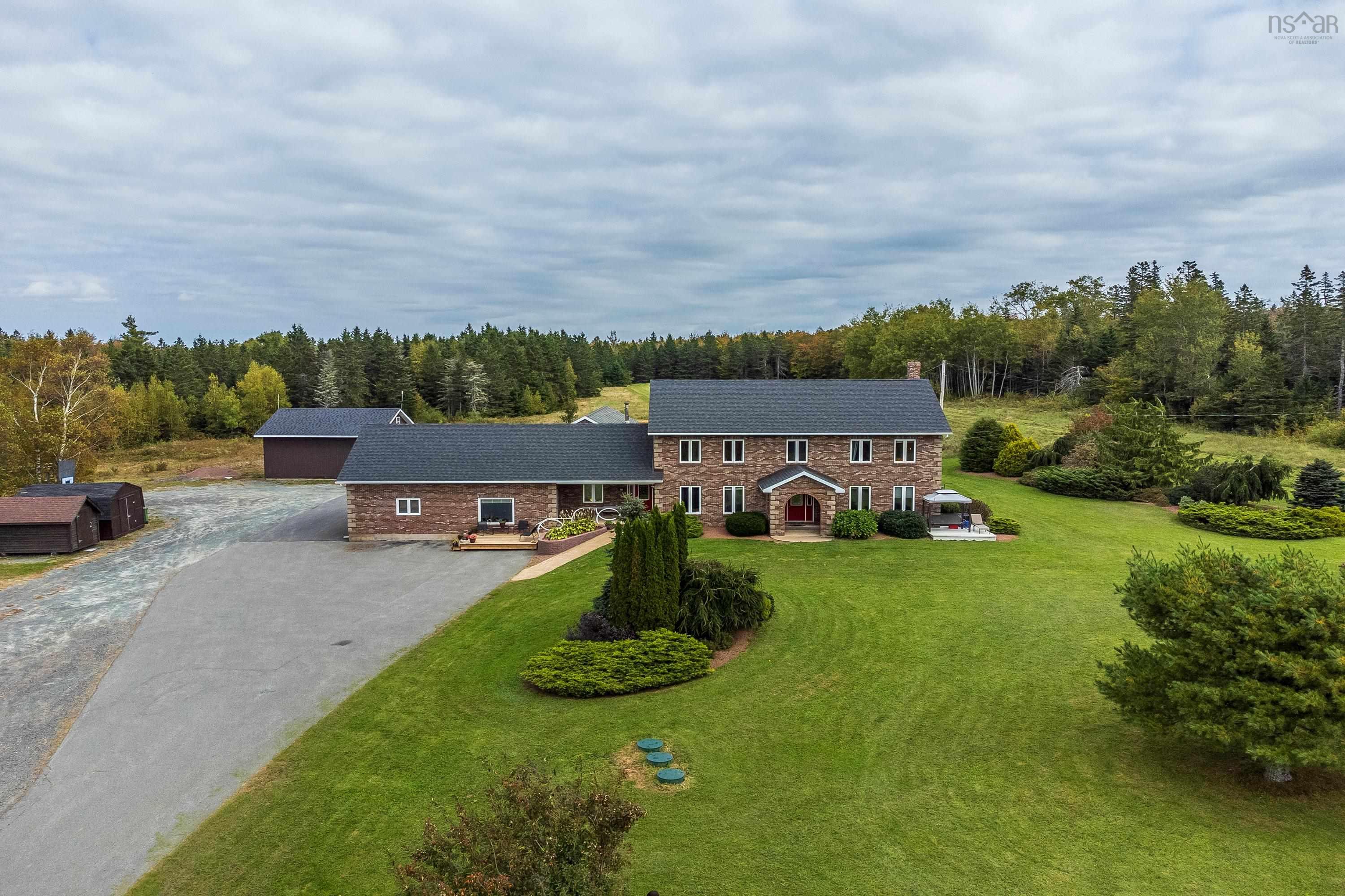 $1,390,000.00: 86-88 Highbury School Road, Canaan