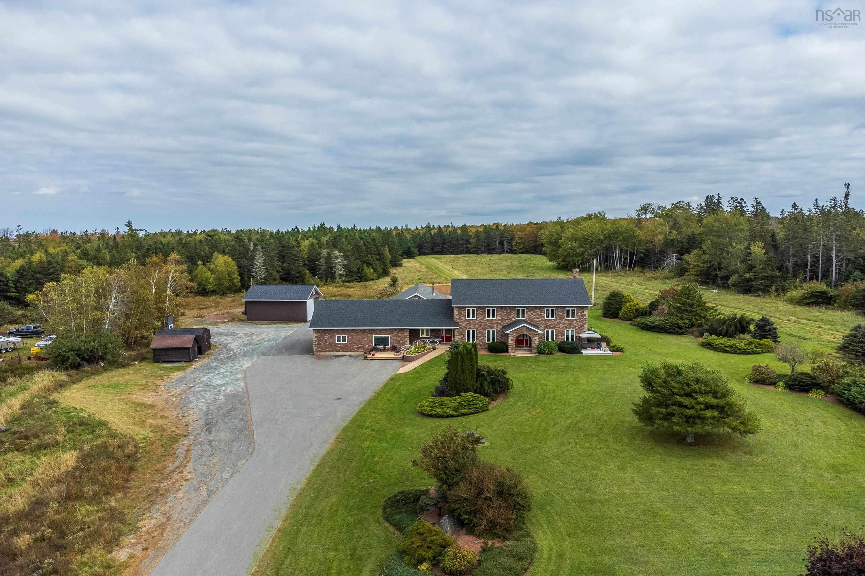 $1,390,000.00: 86-88 Highbury School Road, Canaan