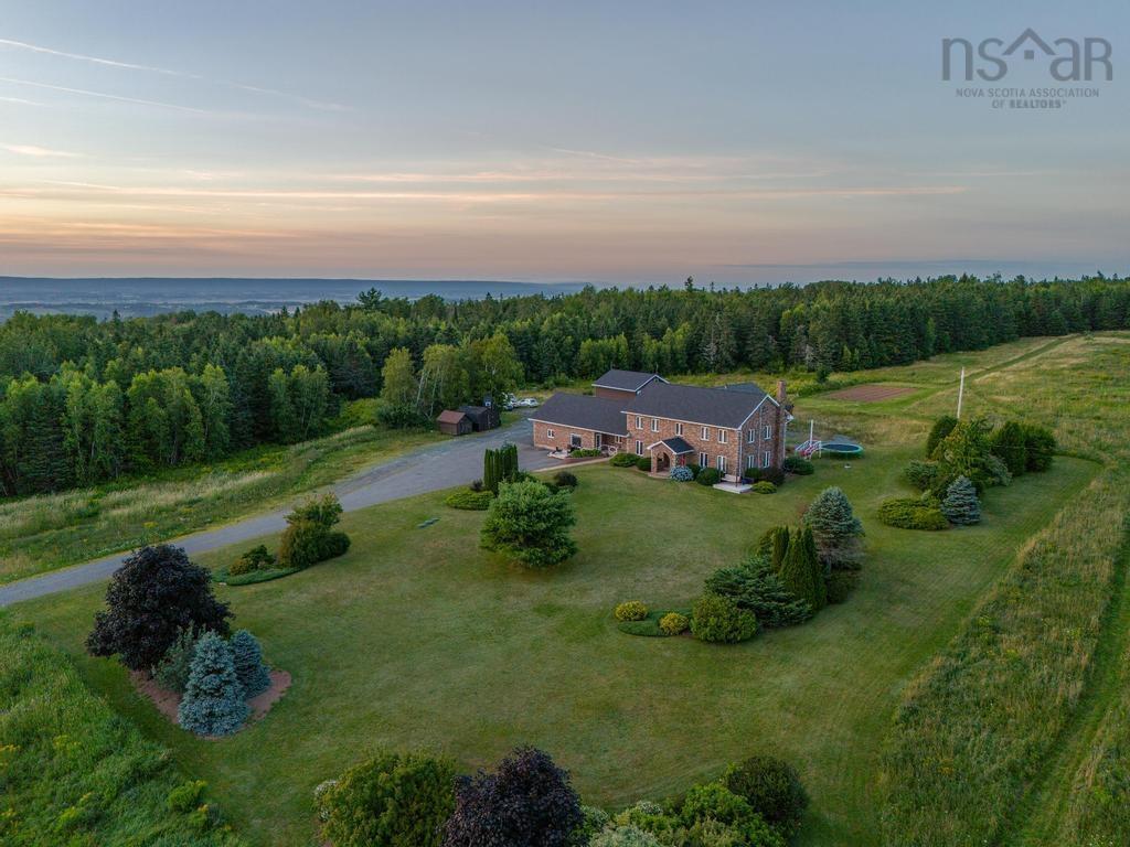 $1,390,000.00: 86-88 Highbury School Road, Canaan