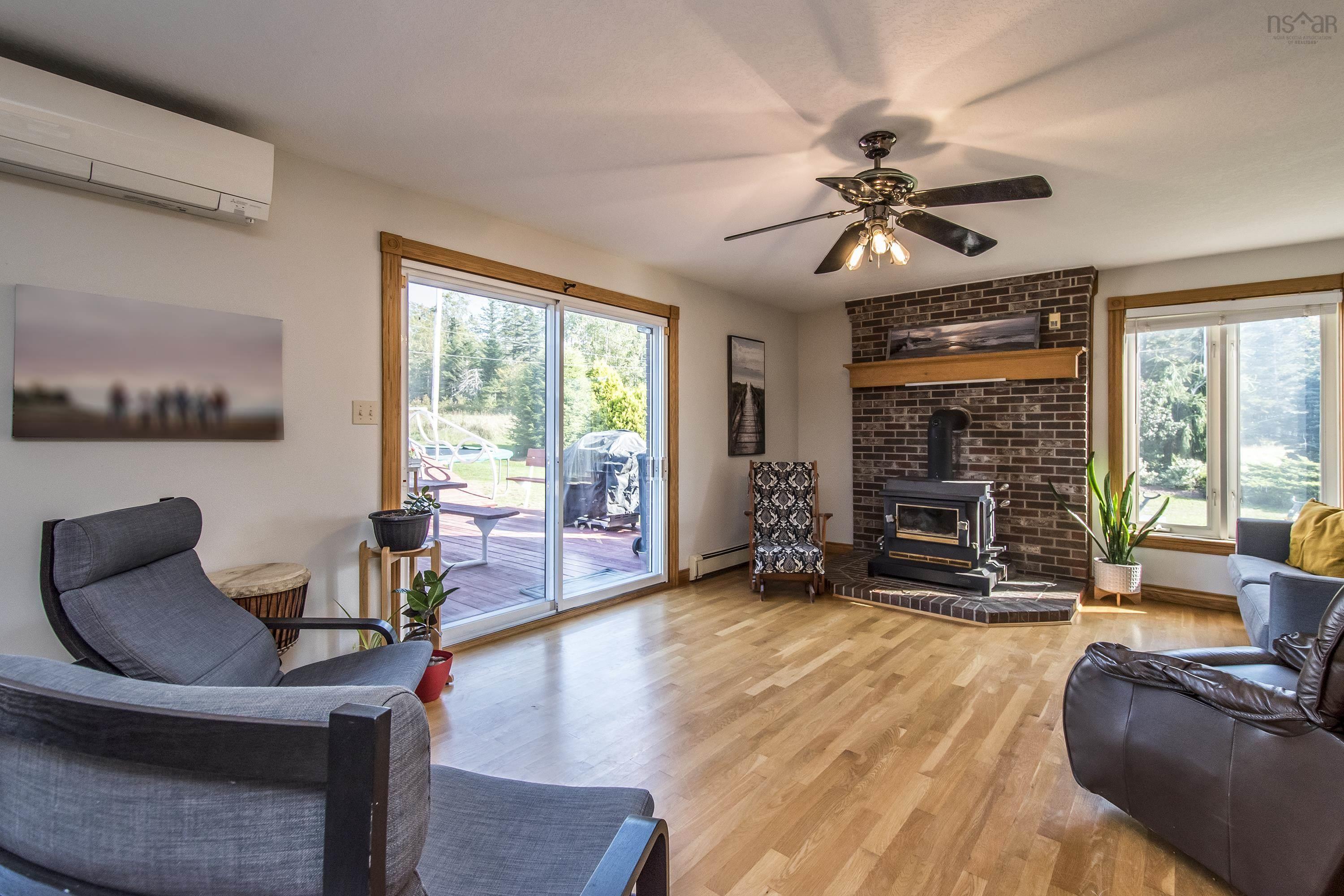 $1,390,000.00: 86-88 Highbury School Road, Canaan