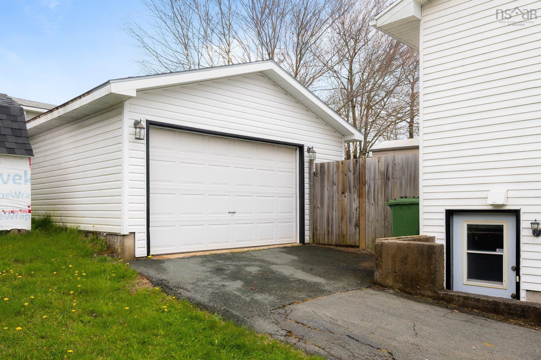 $559,900.00: 28 Atholea Drive, Cole Harbour