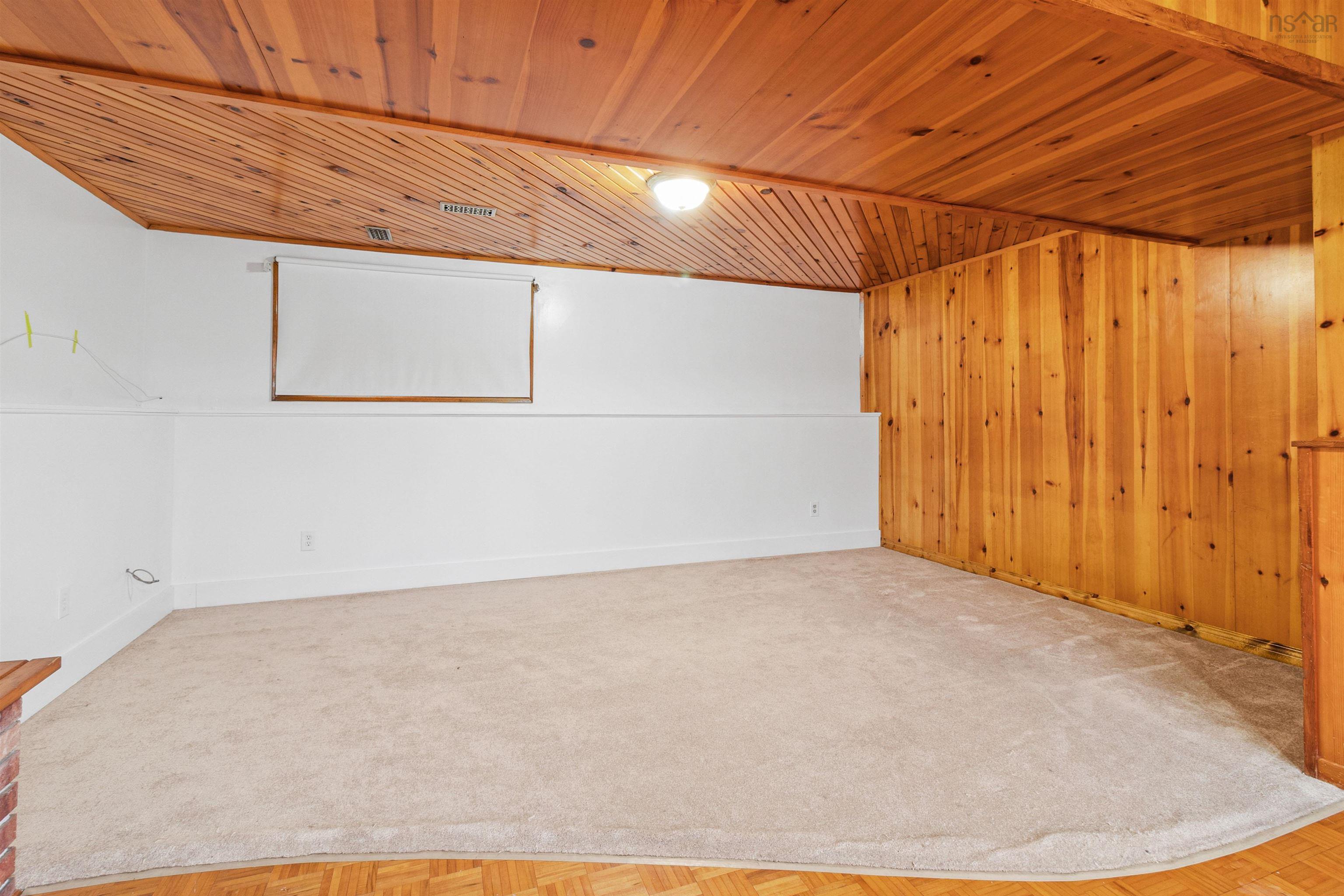 $549,900.00: 9 Gourok Avenue, Dartmouth