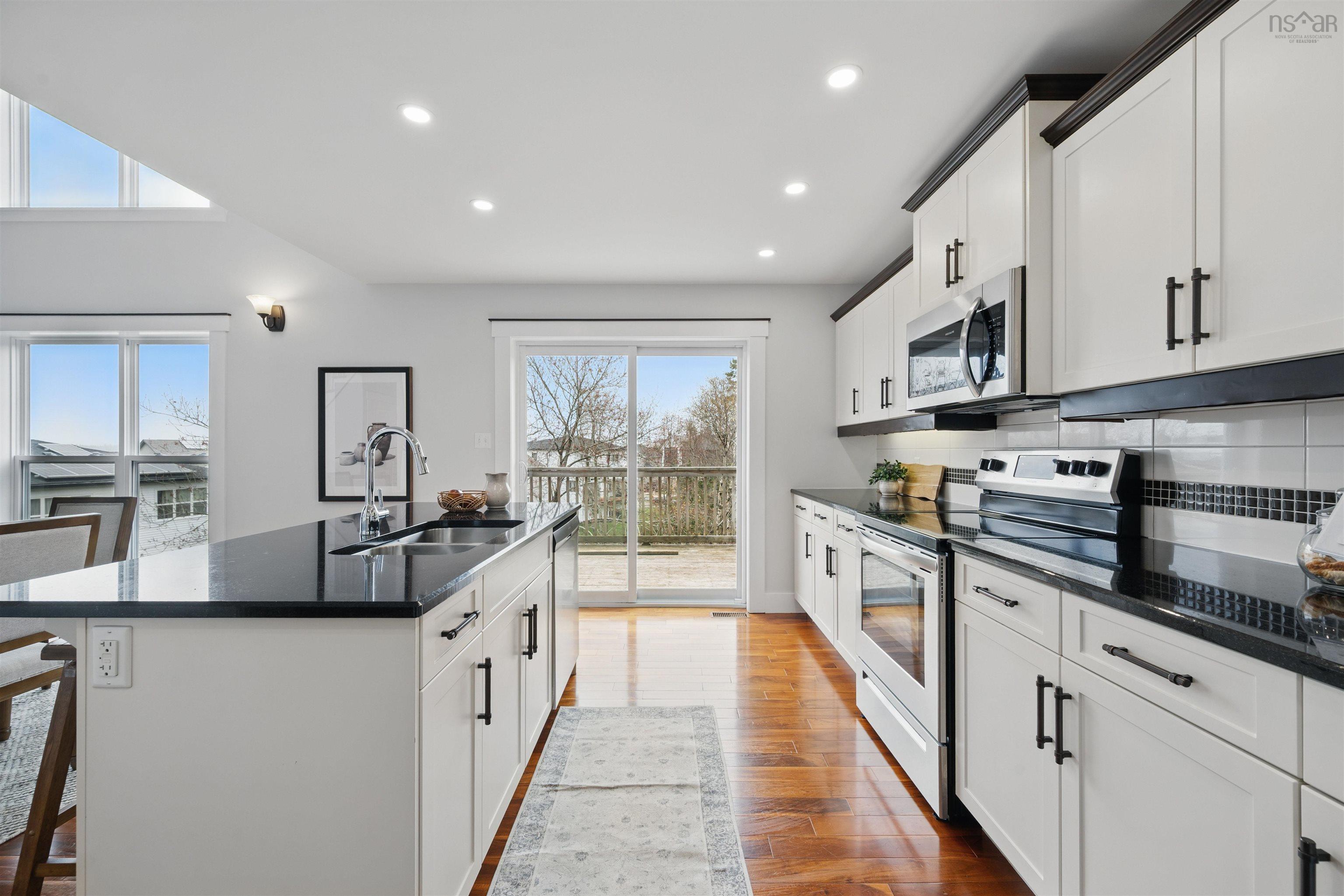 $789,000.00: 203 Maple Grove Avenue, Timberlea