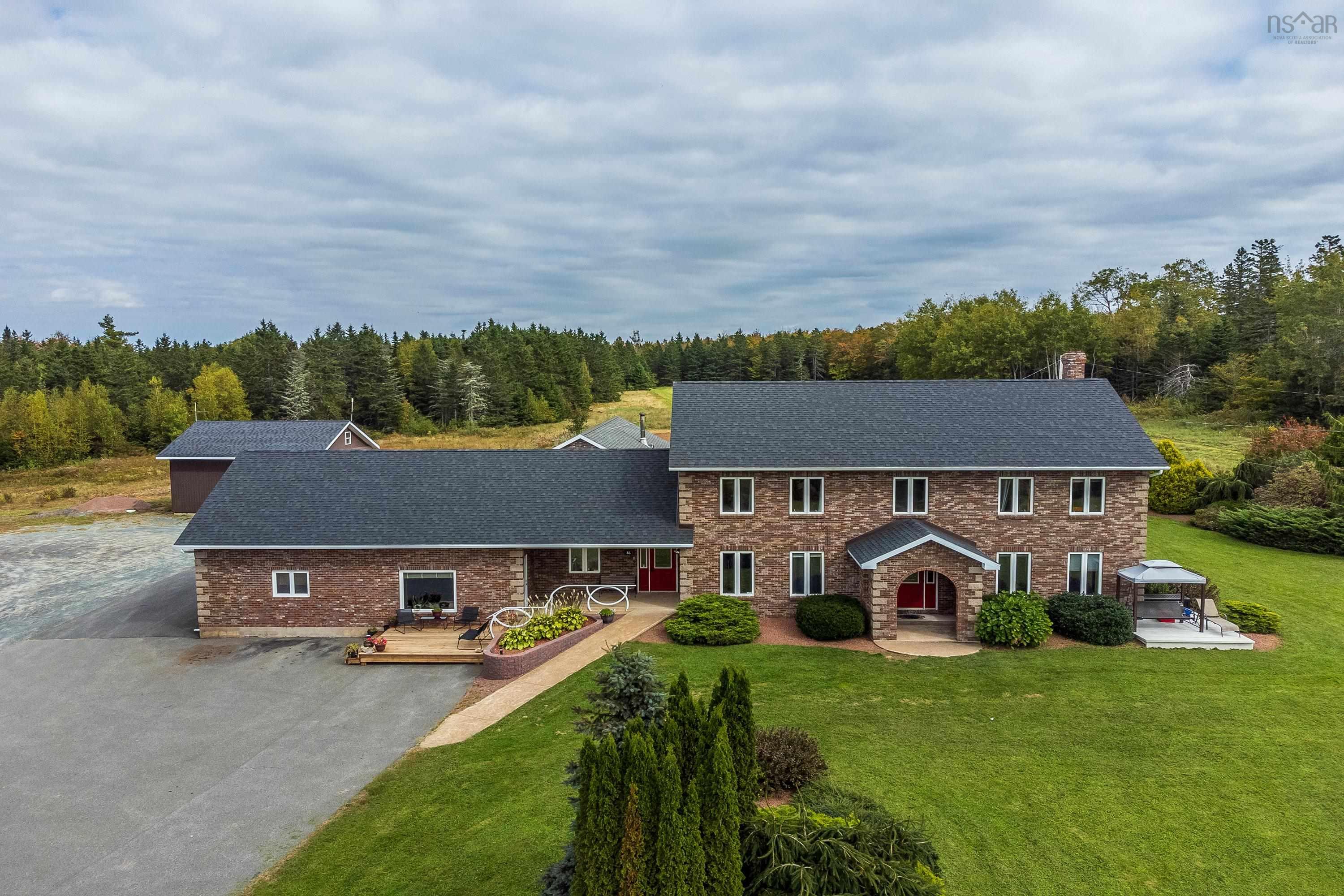 $1,390,000.00: 86-88 Highbury School Road Road, Canaan