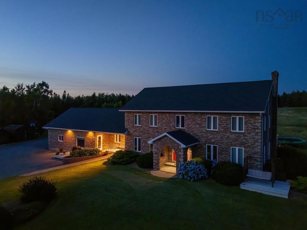 $1,390,000.00: 86-88 Highbury School Road Road, Canaan