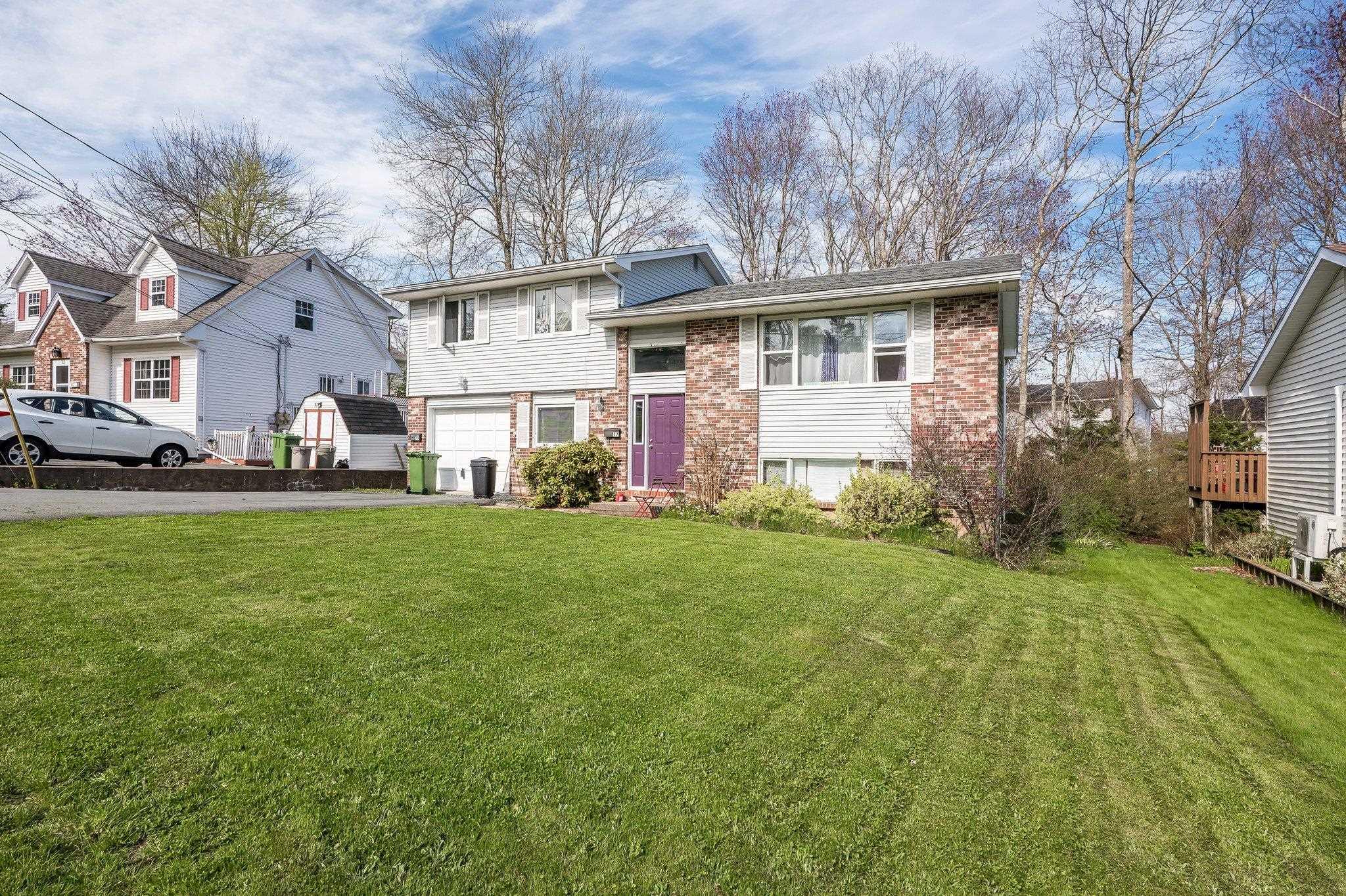 $649,900.00: 77 Wynn Castle Drive, Lower Sackville