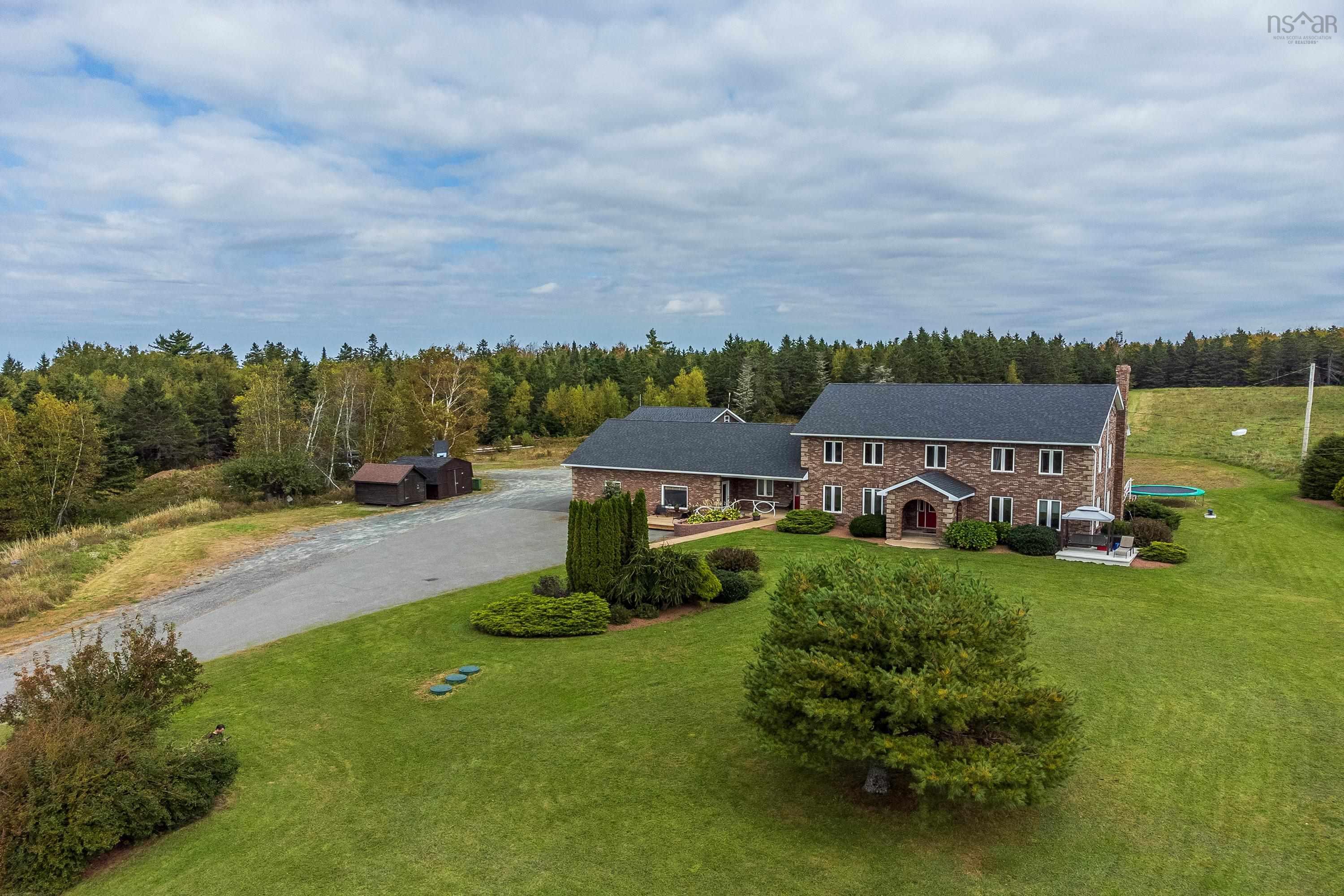 $1,390,000.00: 86-88 Highbury School Road, Canaan