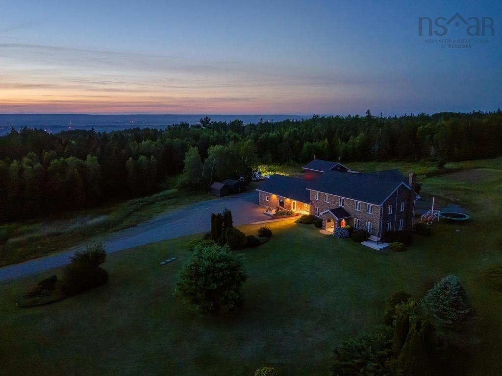 $1,390,000.00: 86-88 Highbury School Road, Canaan