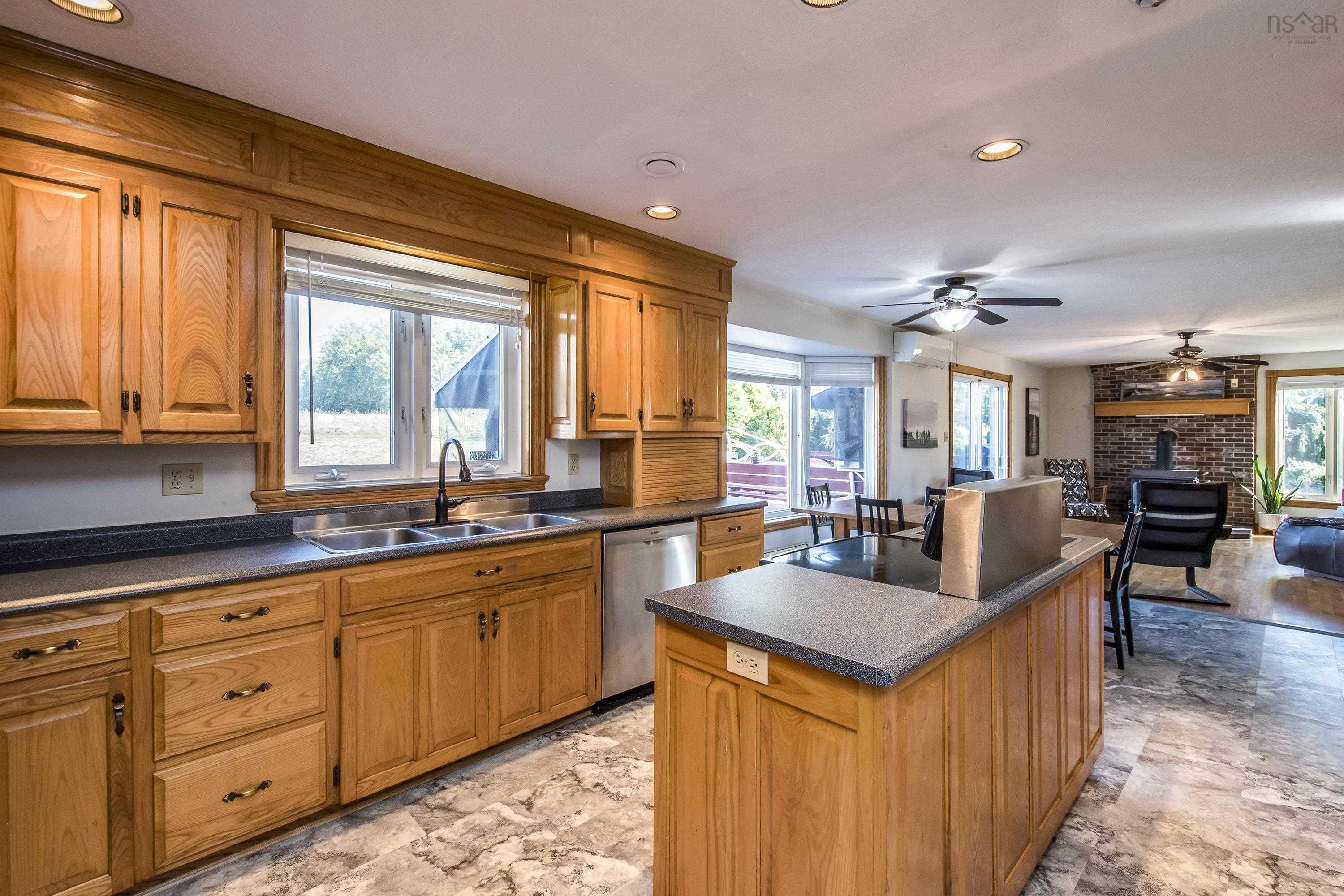 $1,390,000.00: 86-88 Highbury School Road, Canaan