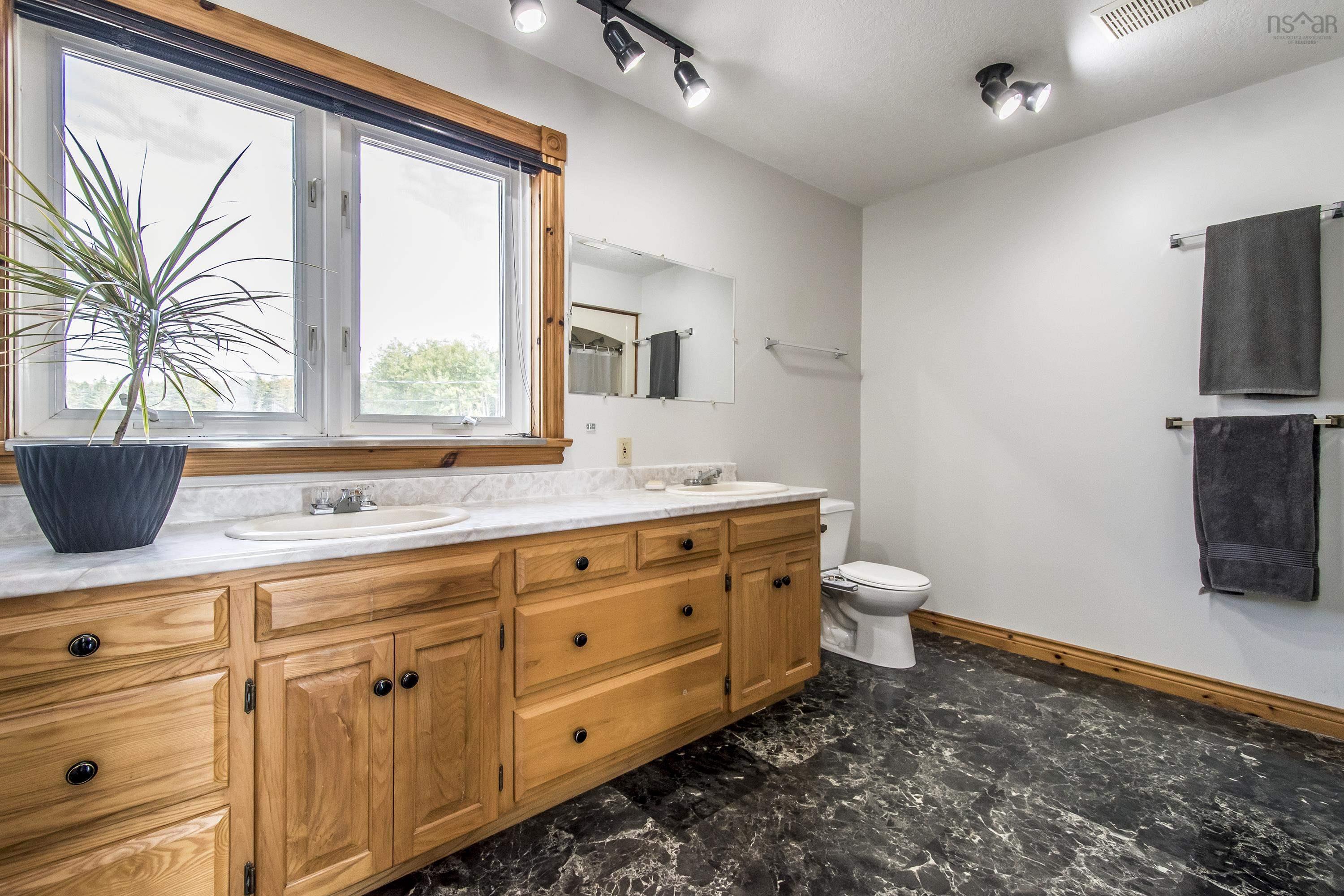 $1,390,000.00: 86-88 Highbury School Road, Canaan