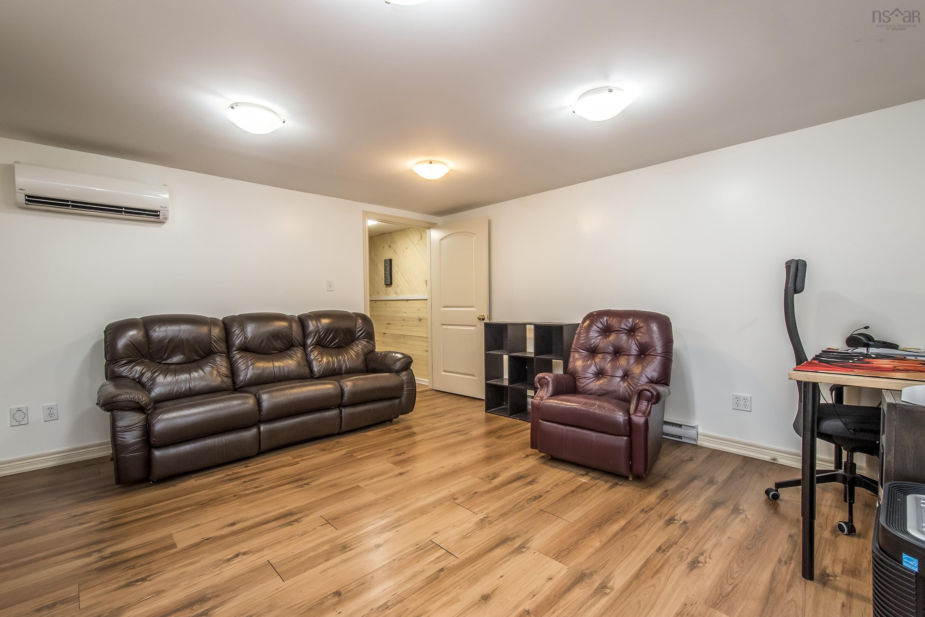 $1,390,000.00: 86-88 Highbury School Road, Canaan