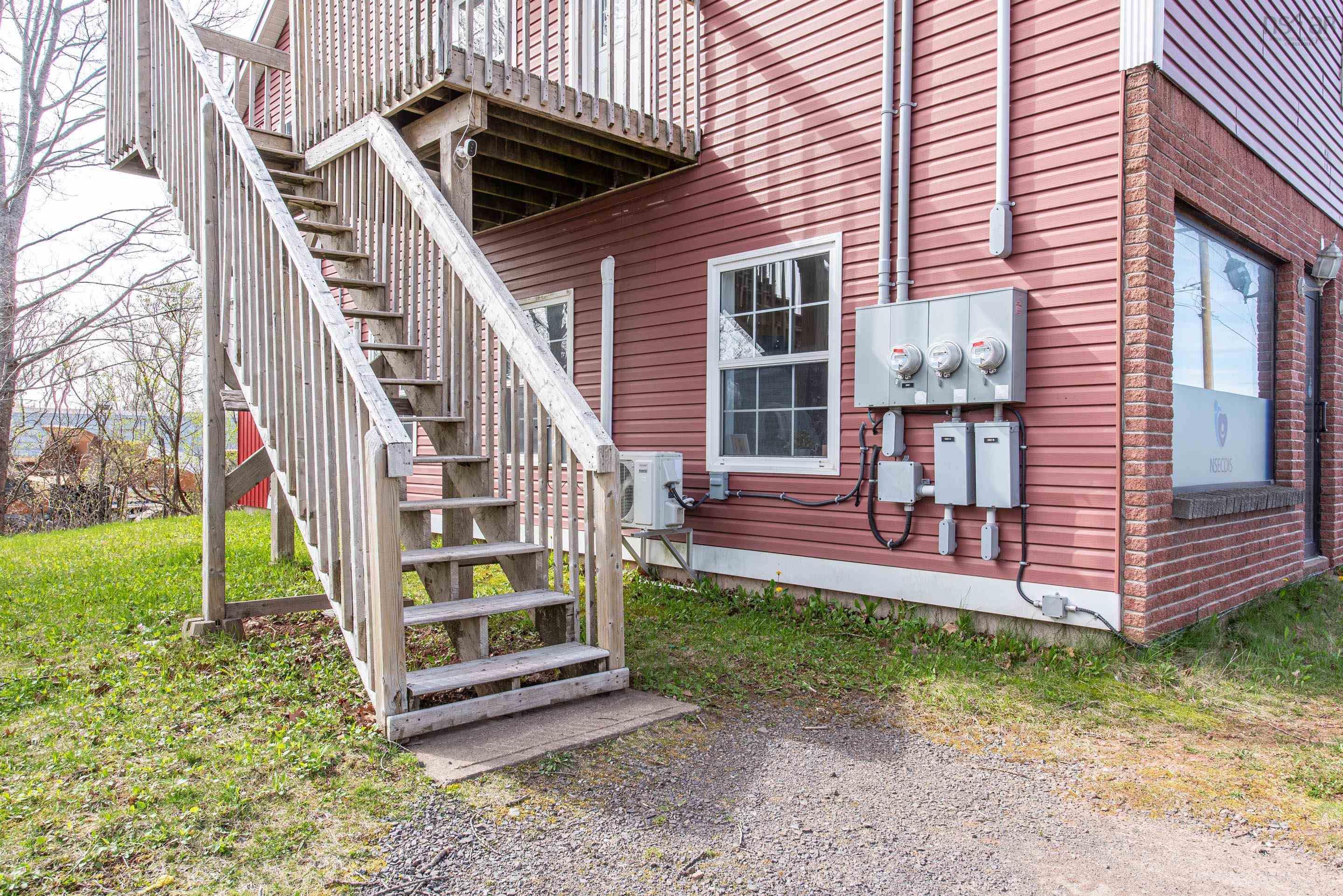 $549,000.00: 362 Willow Street, Truro