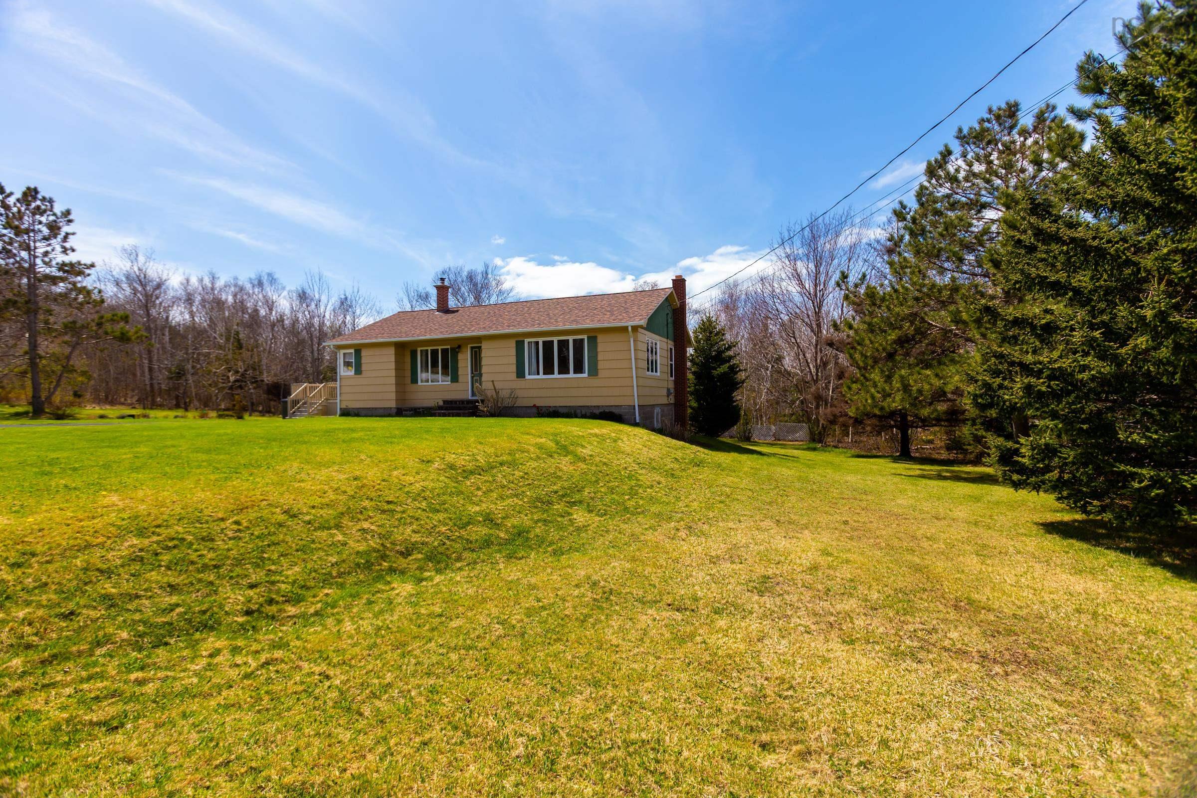 $349,000.00: 4231 Shore Road, Parkers Cove