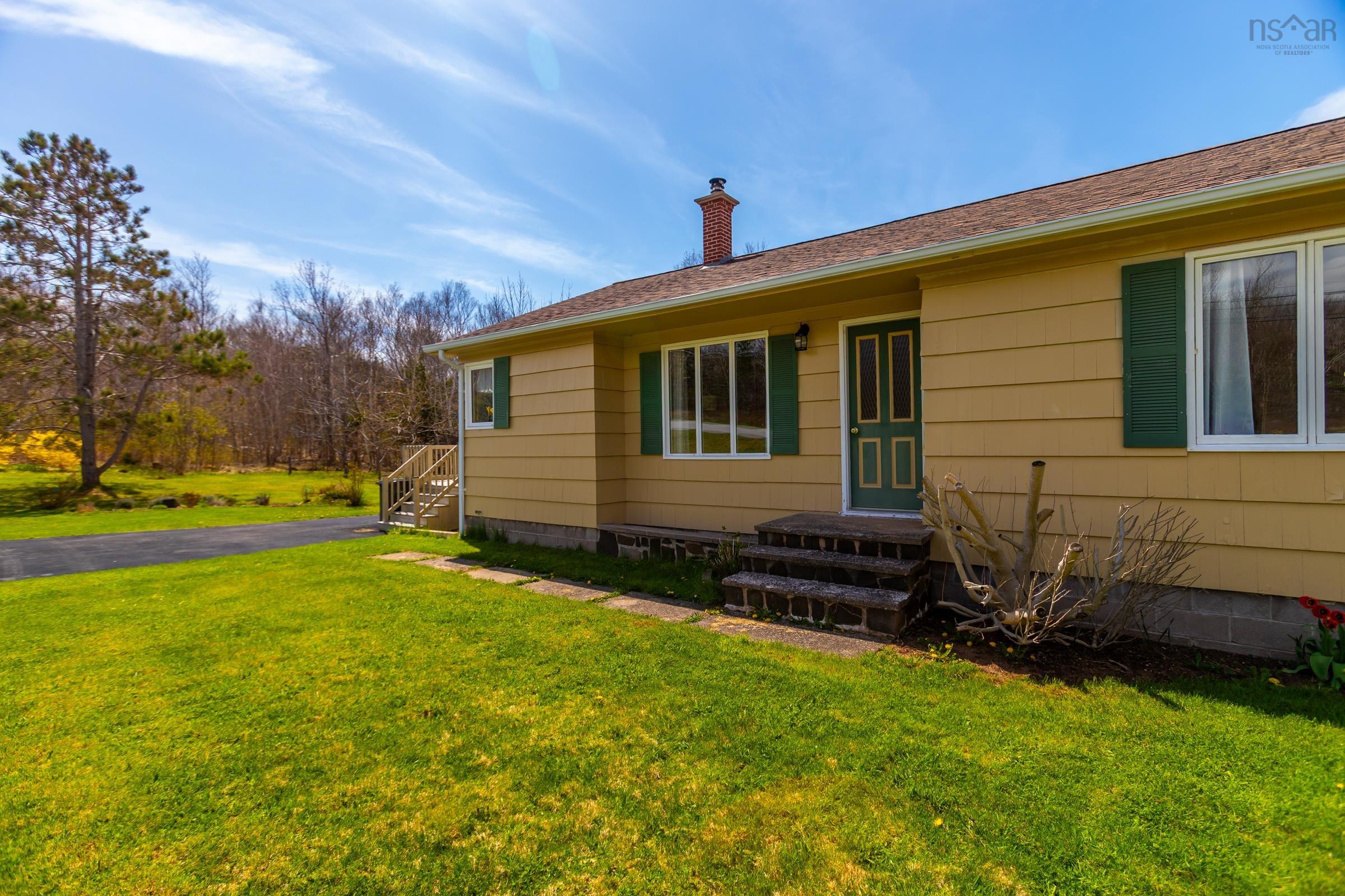 $349,000.00: 4231 Shore Road, Parkers Cove