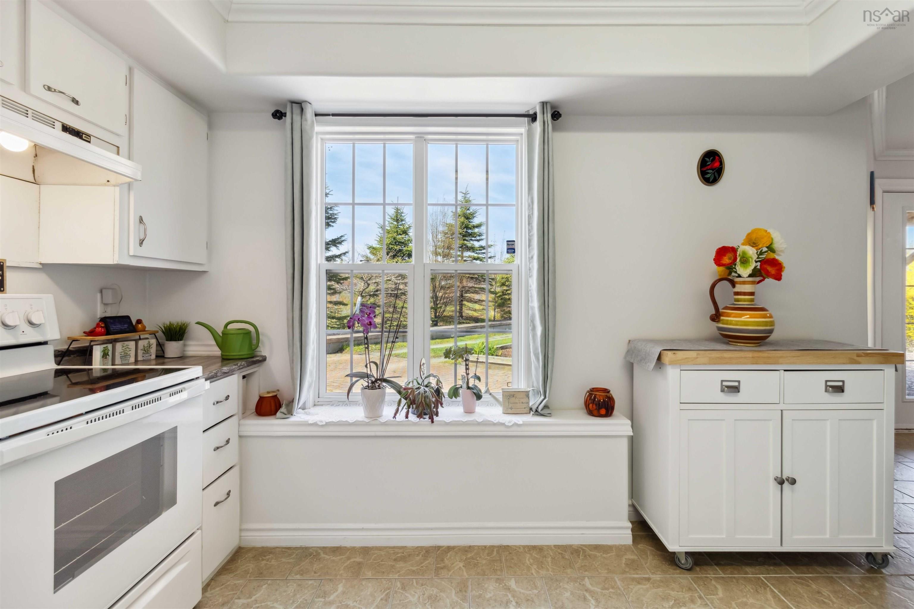 $850,000.00: 250 Beaver Bank Road, Beaver Bank